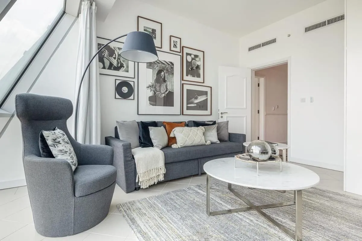 Premium Penthouse w Private Pool in Dubai Marina