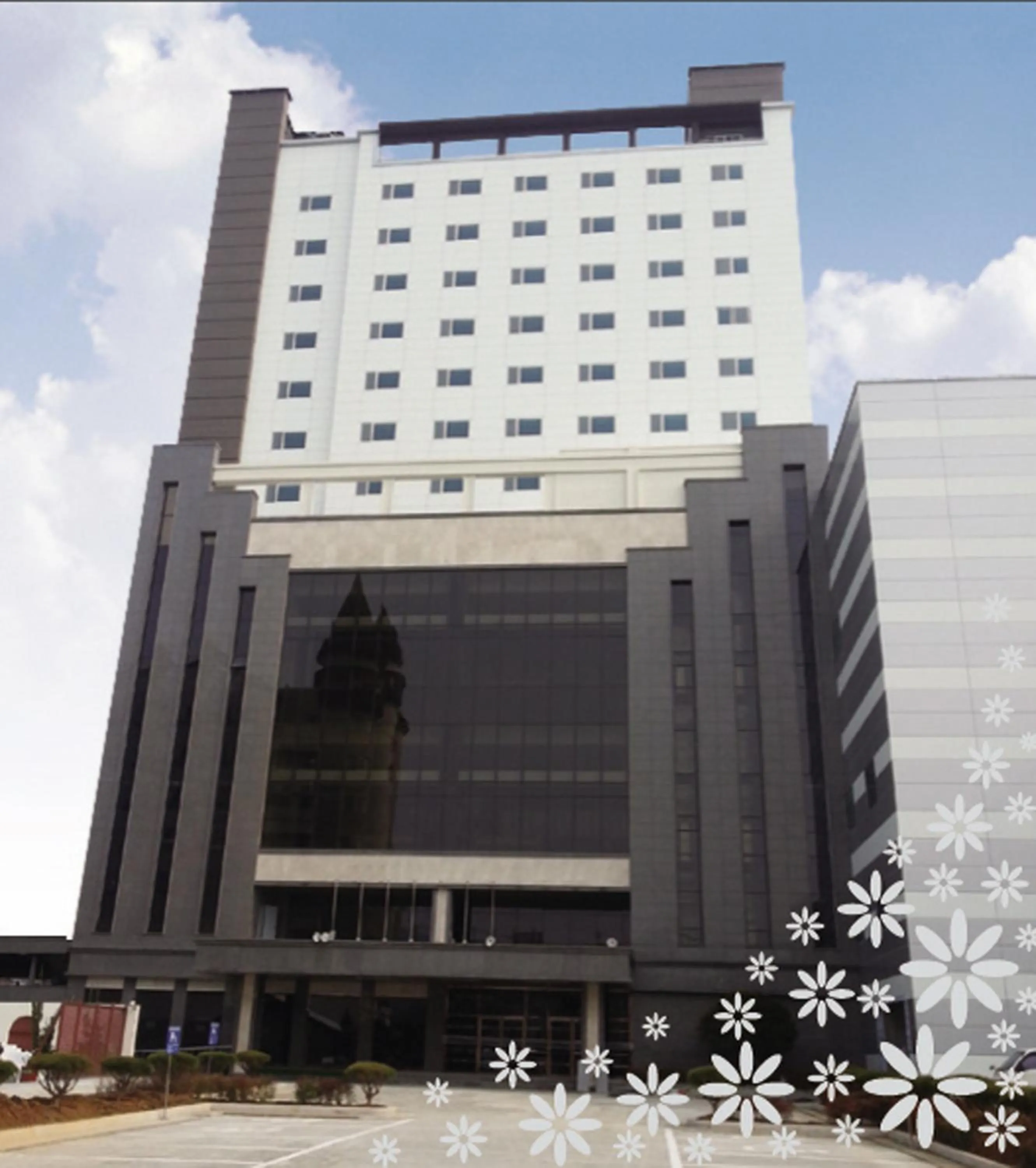 Facade/entrance in Hyunjin Tourist Hotel
