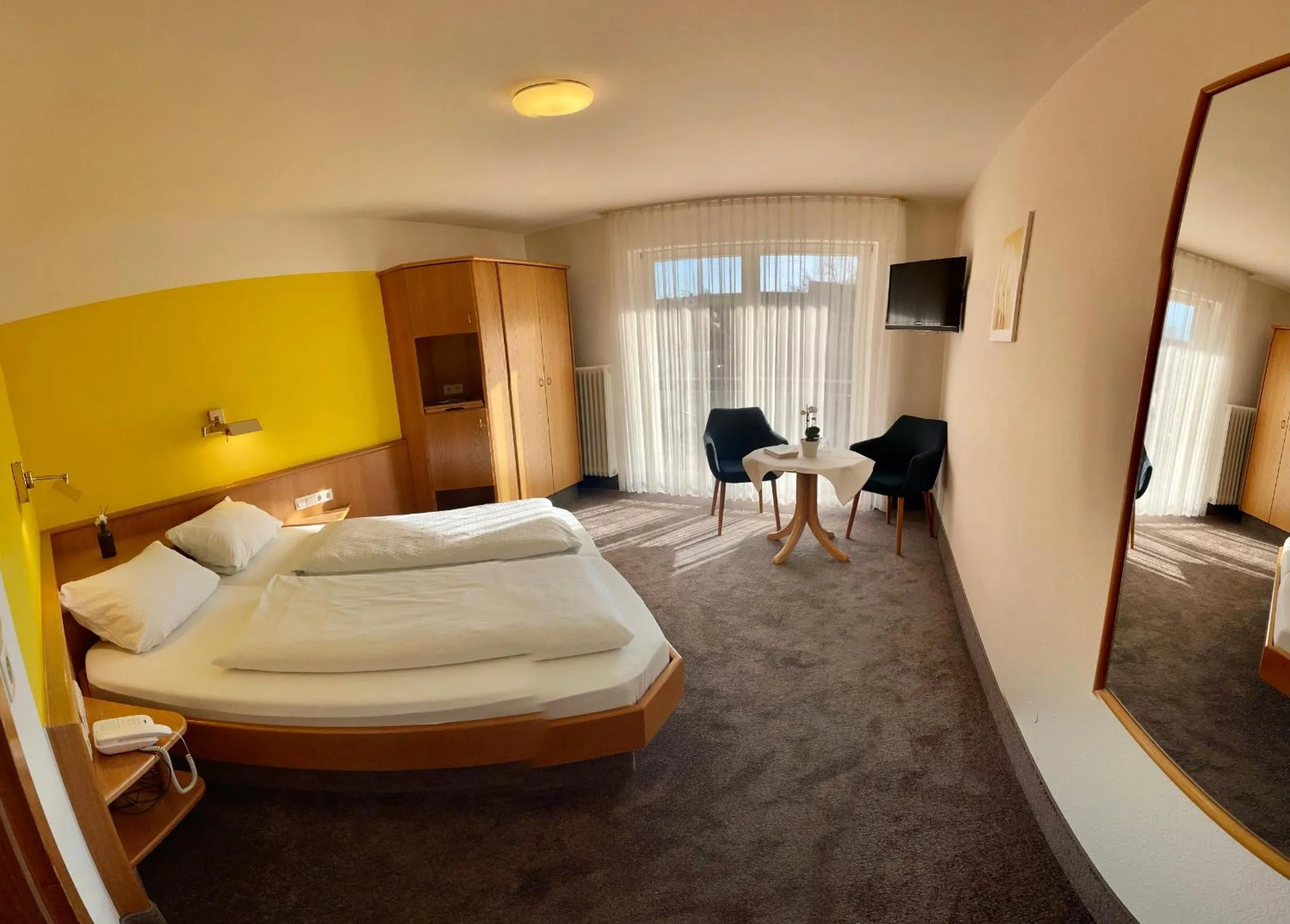 Photo of the whole room, Bed in Landhotel zur Linde