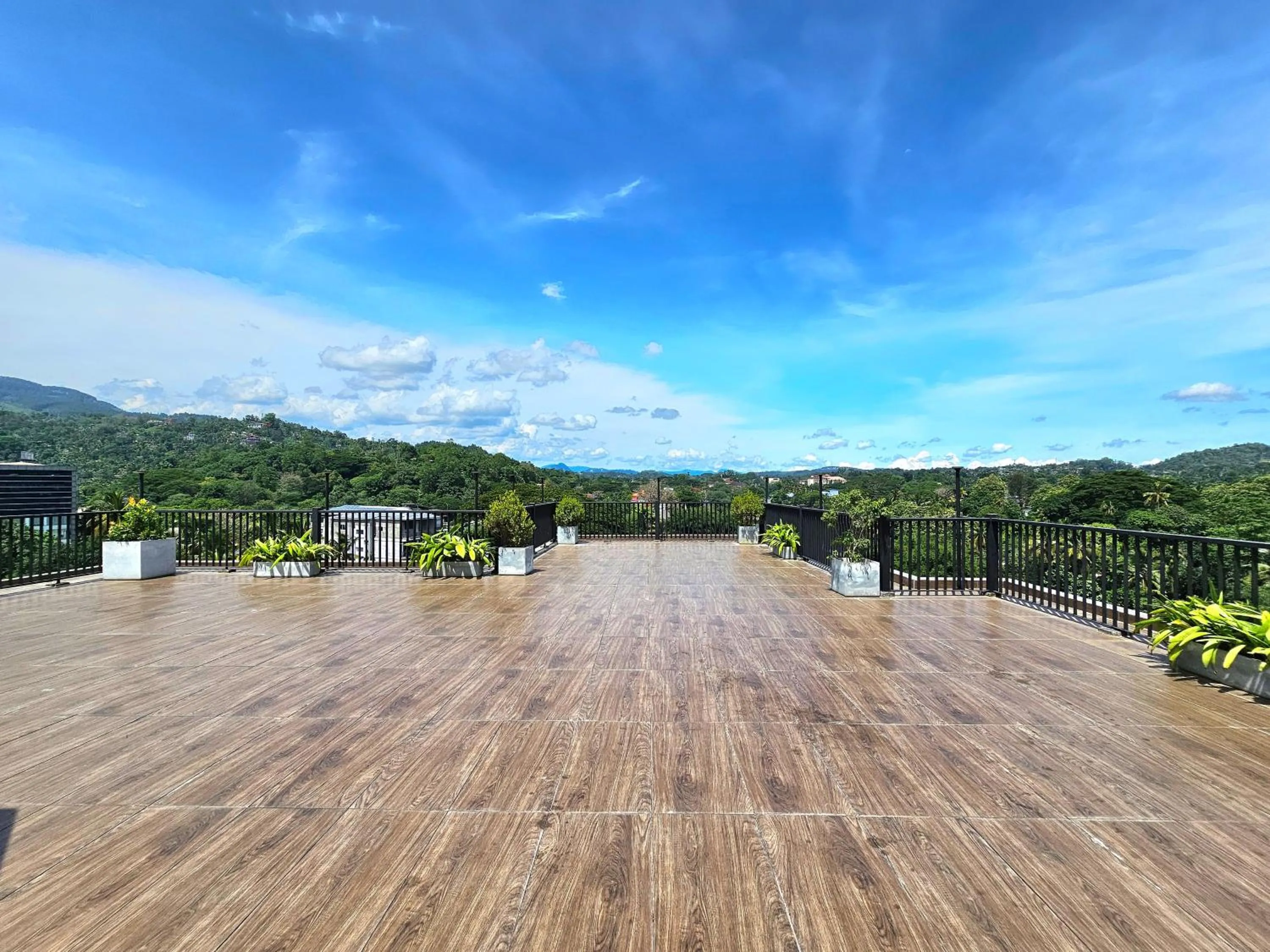 Day in Oak Ray Regency