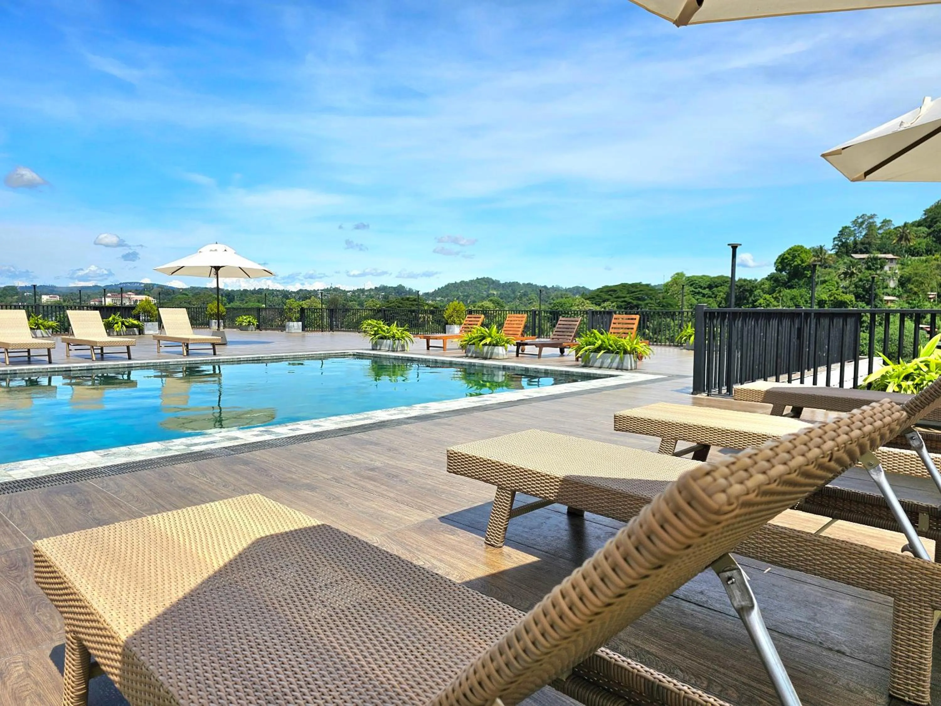 Swimming pool in Oak Ray Regency