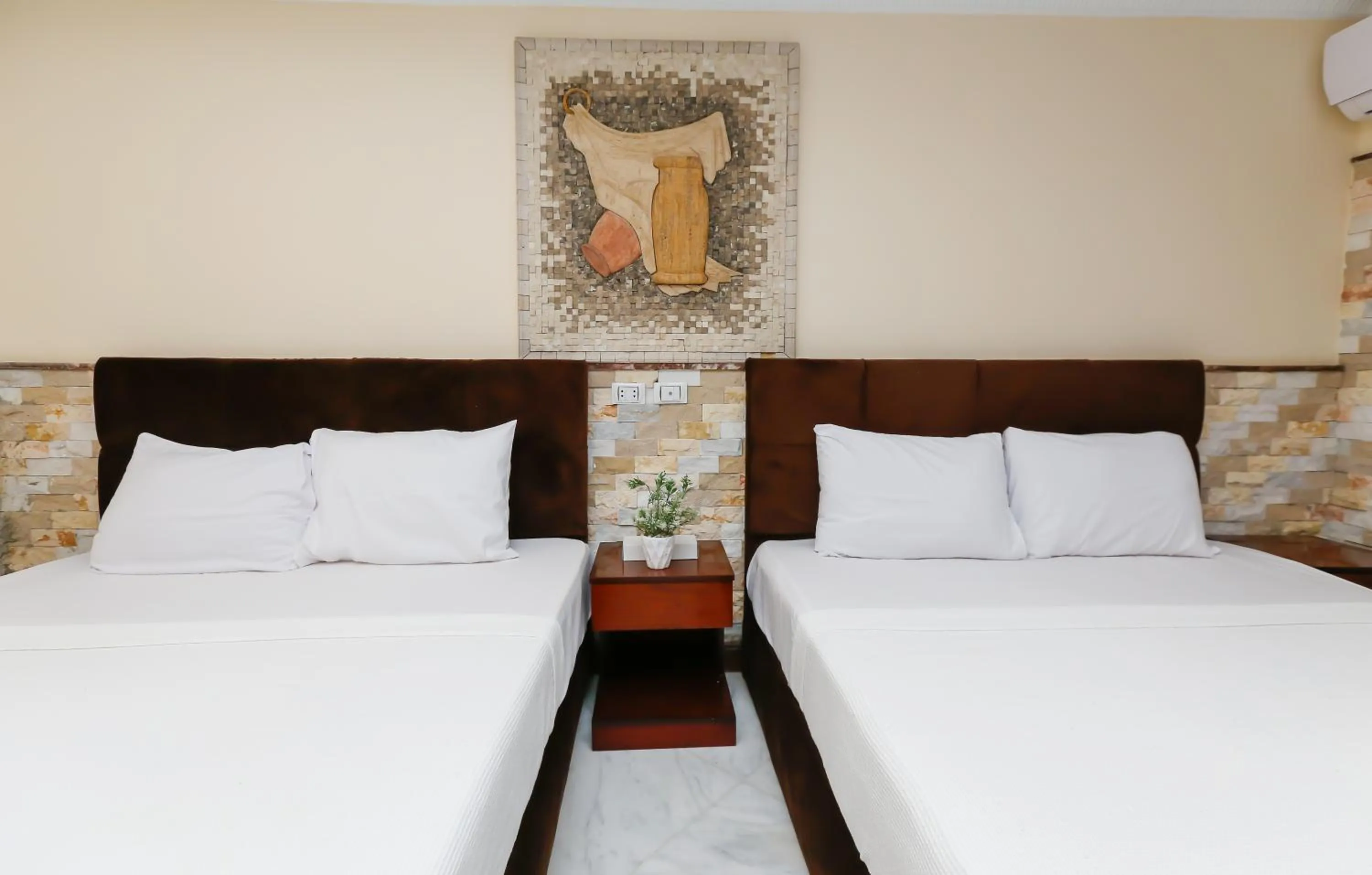 Bed in Turquoise Pyramids palace