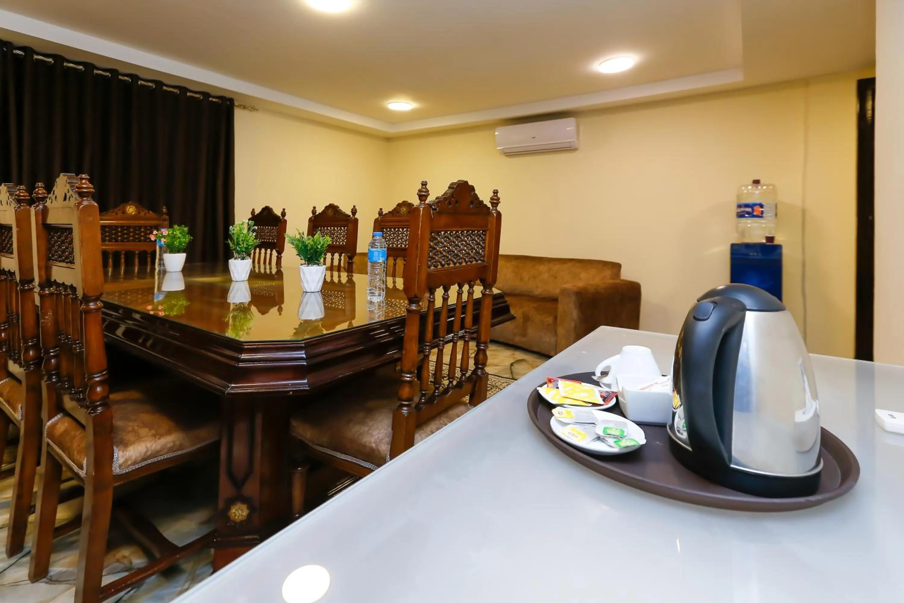 Turquoise Pyramids palace