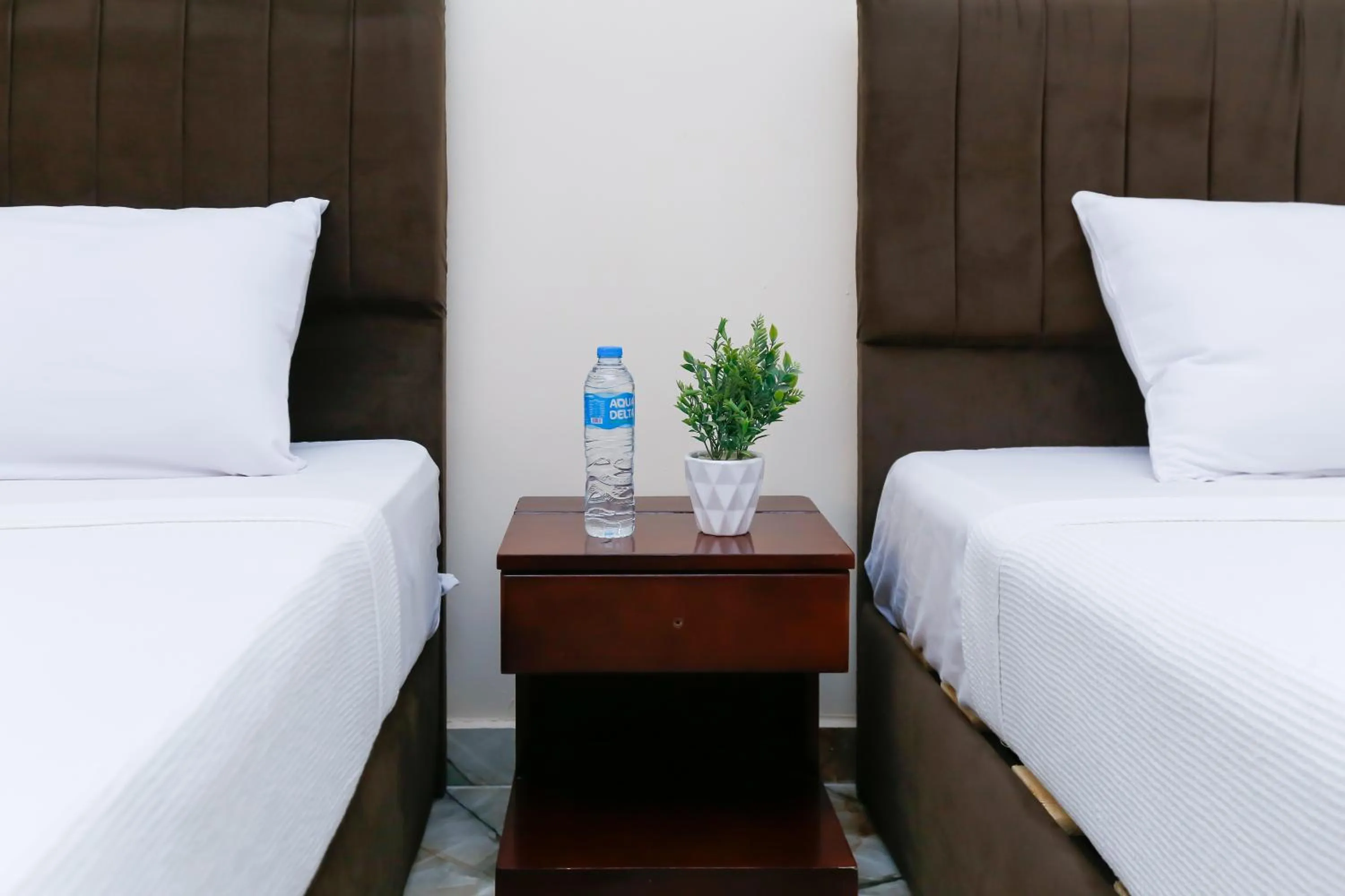 Bed in Turquoise Pyramids palace