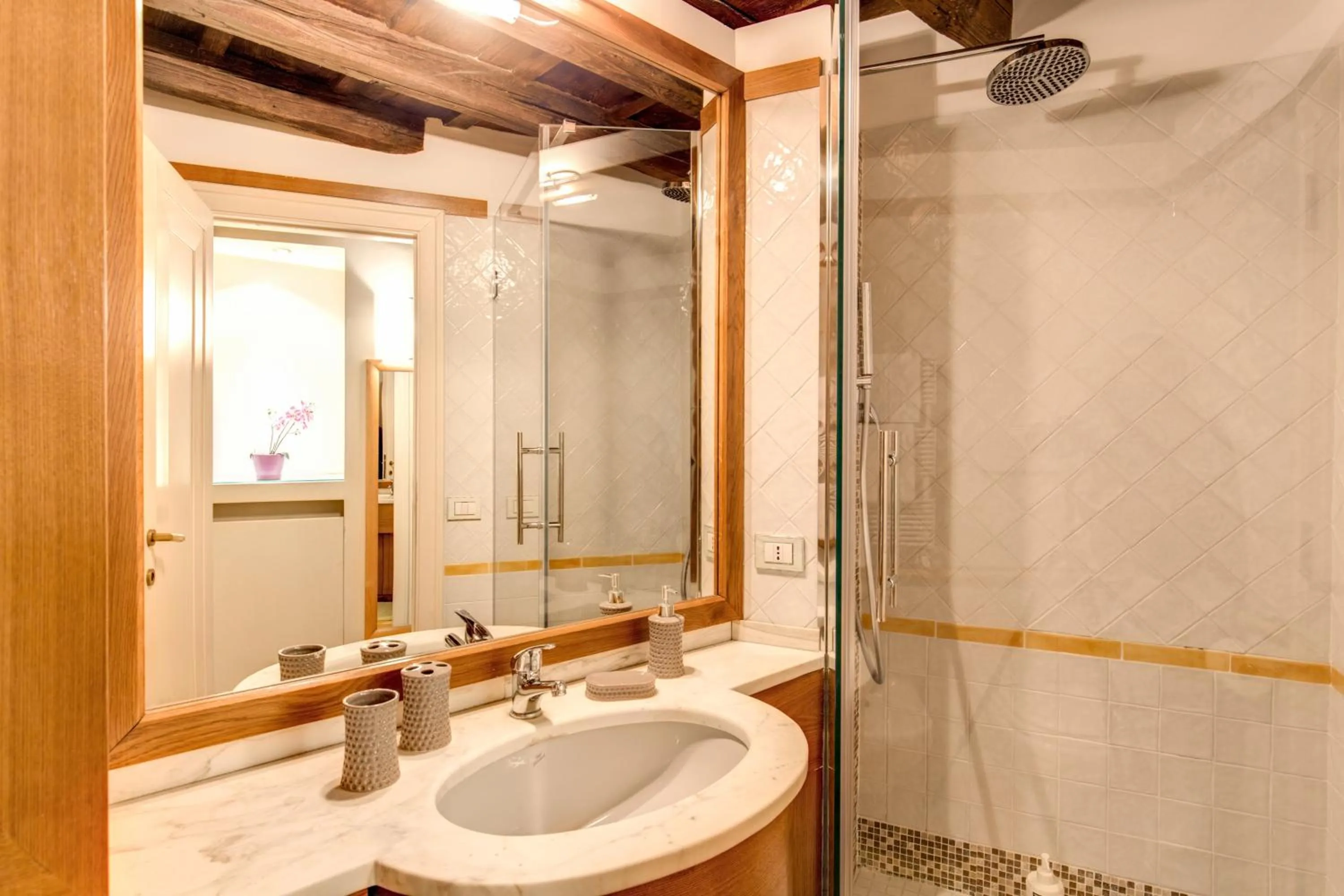 Bathroom in YourSuiteRome