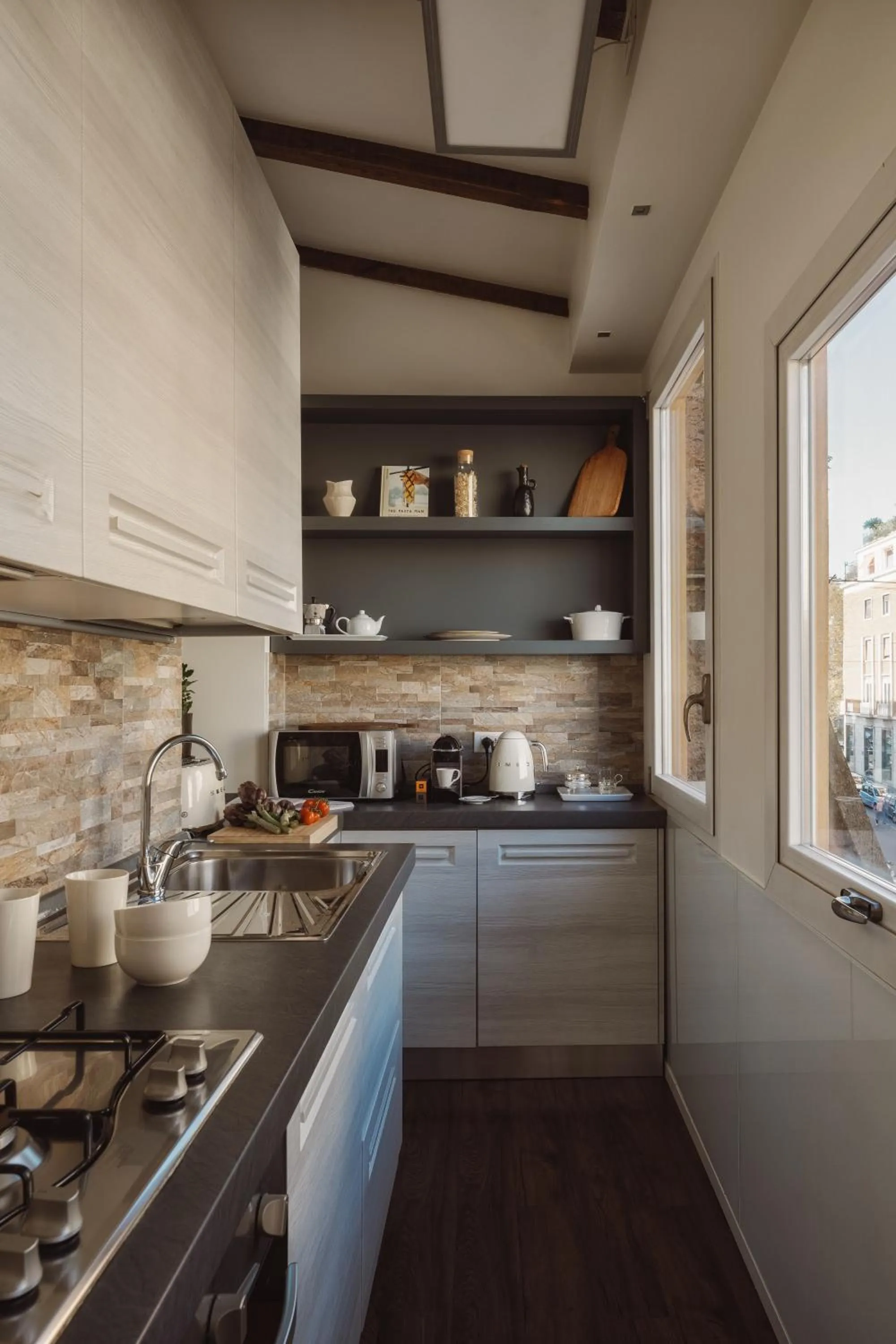 Kitchen or kitchenette in YourSuiteRome