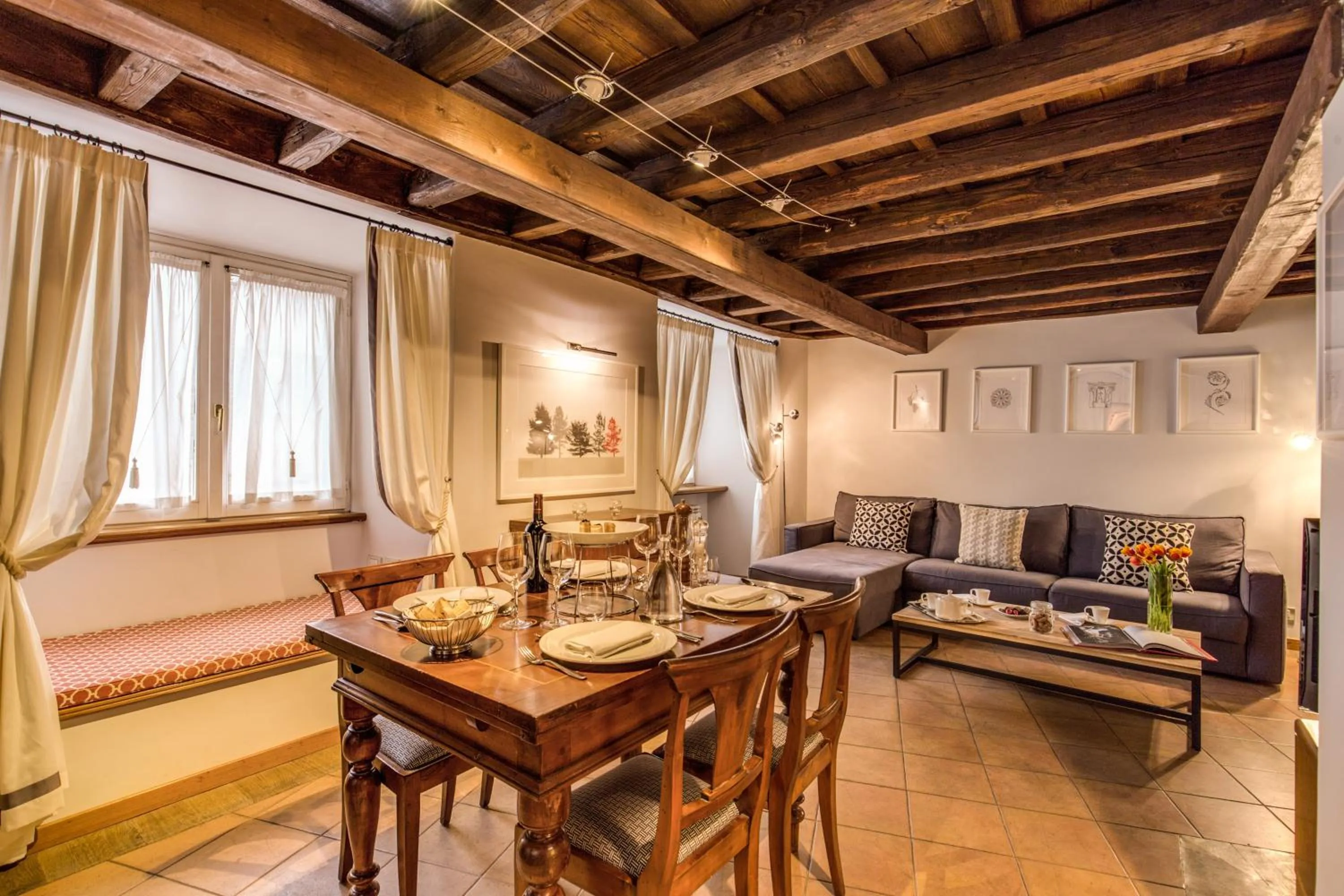 Living room in YourSuiteRome