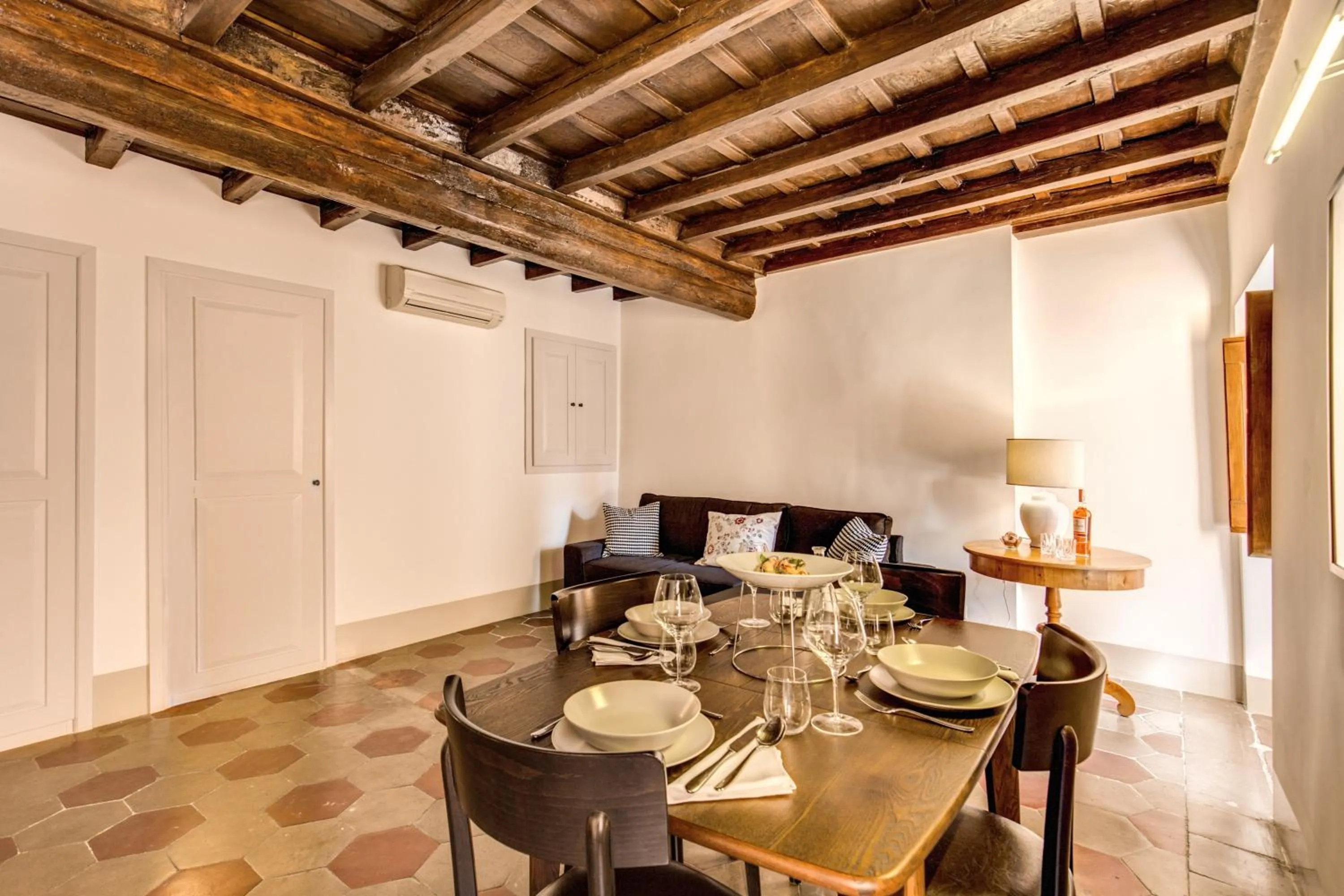 Living room in YourSuiteRome