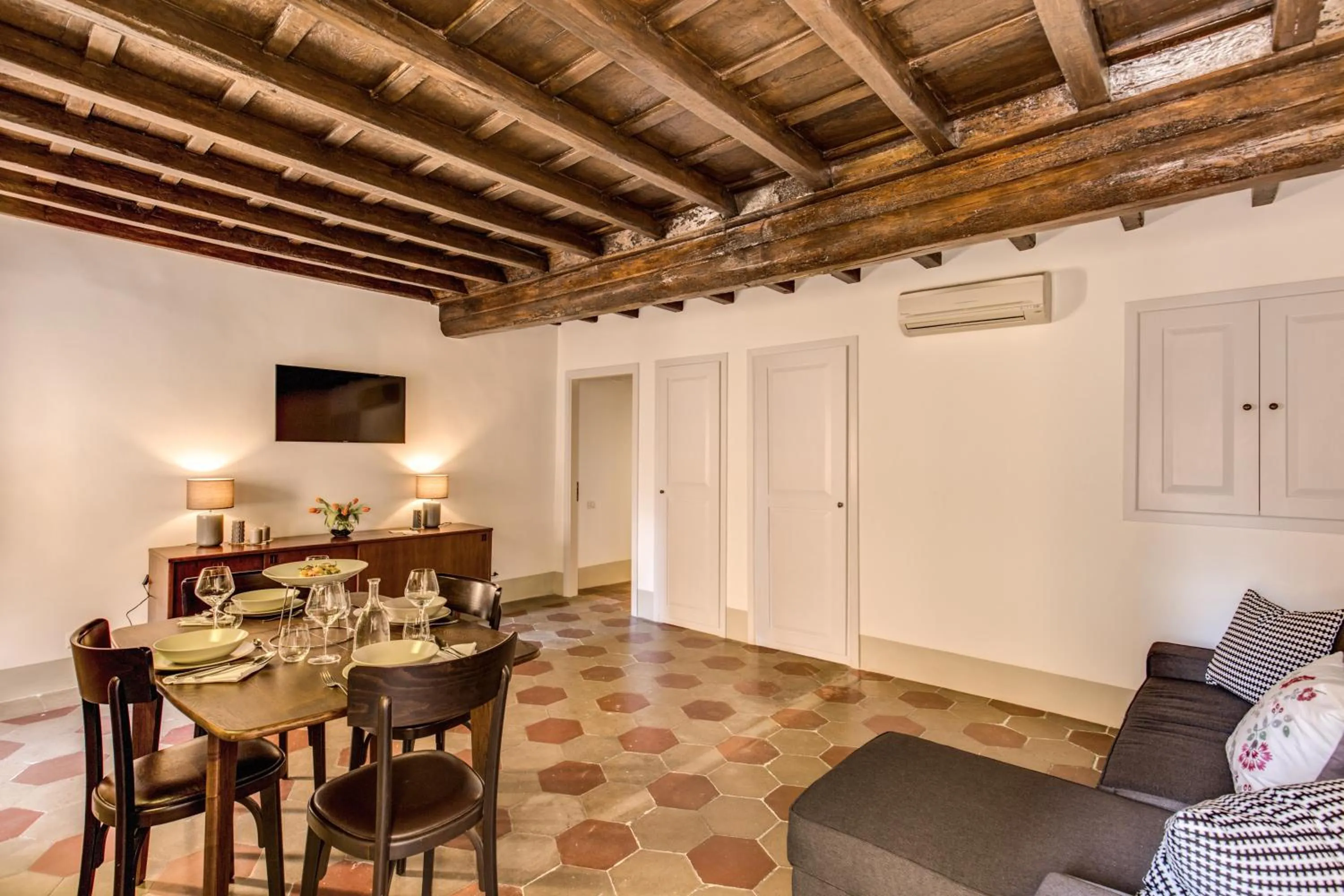 Living room in YourSuiteRome