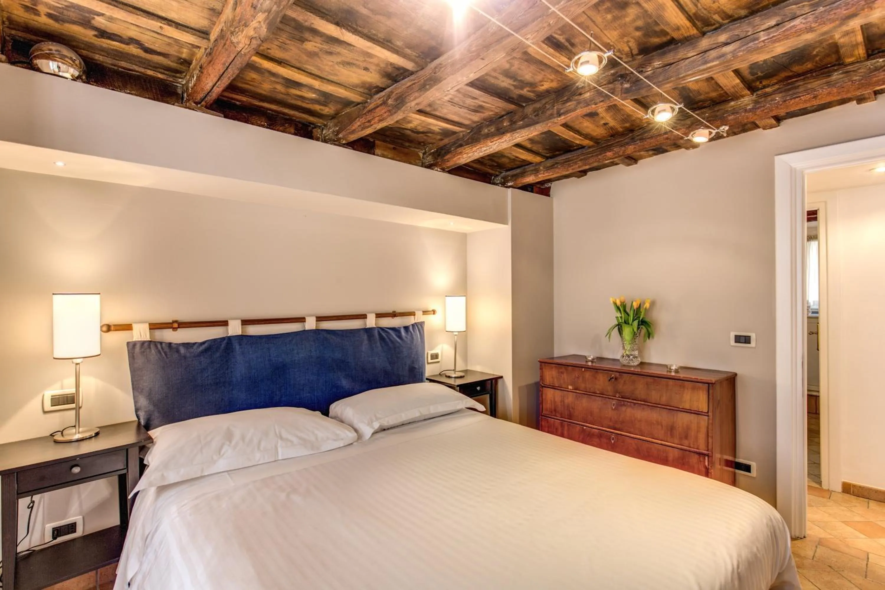 Bedroom, Bed in YourSuiteRome