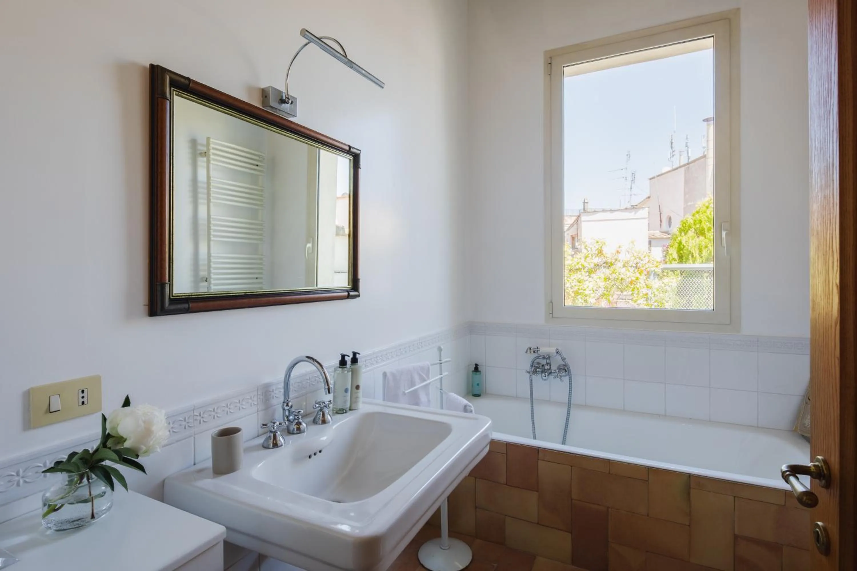 Bathroom in YourSuiteRome