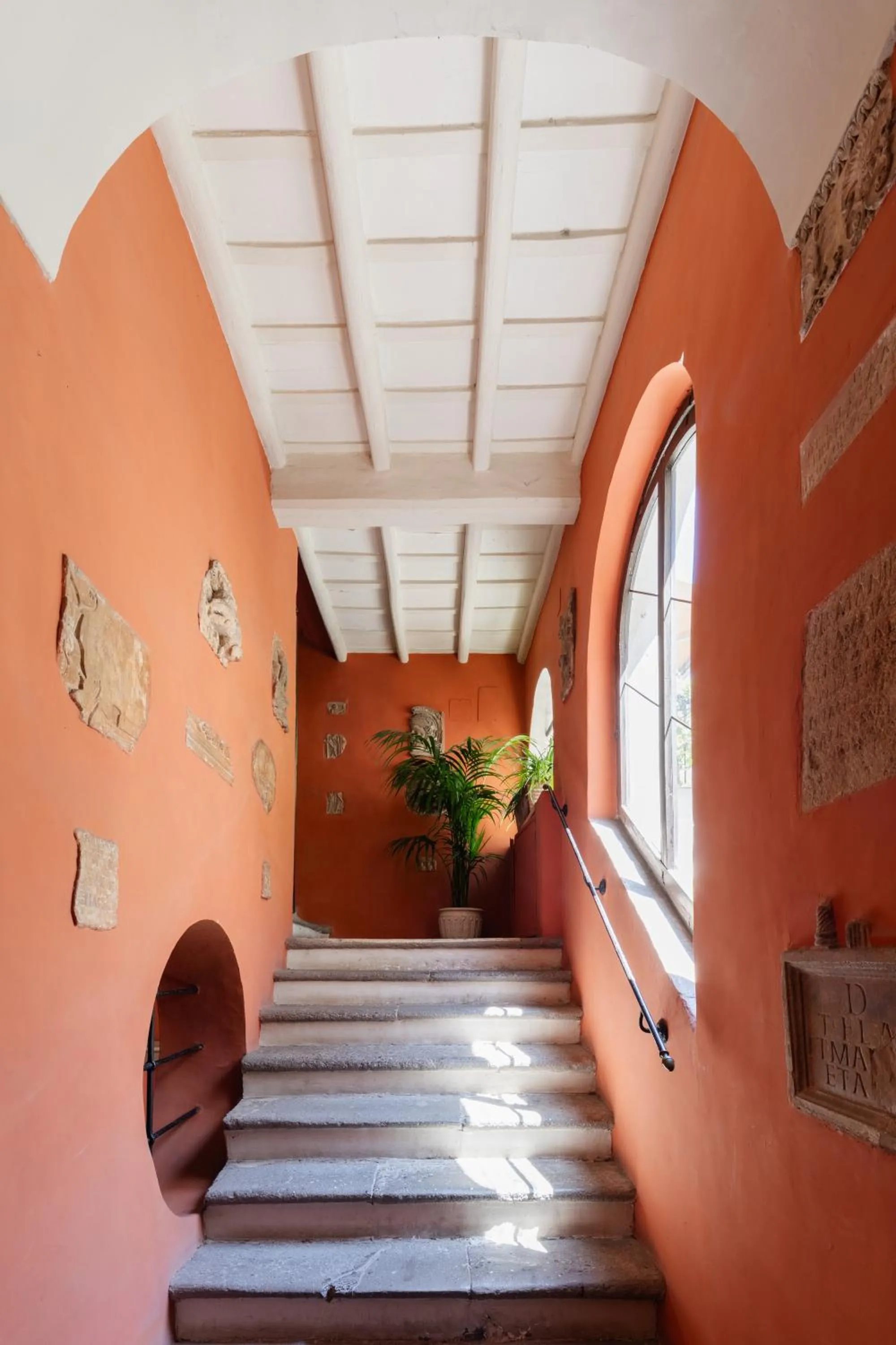 Decorative detail, Bed in YourSuiteRome