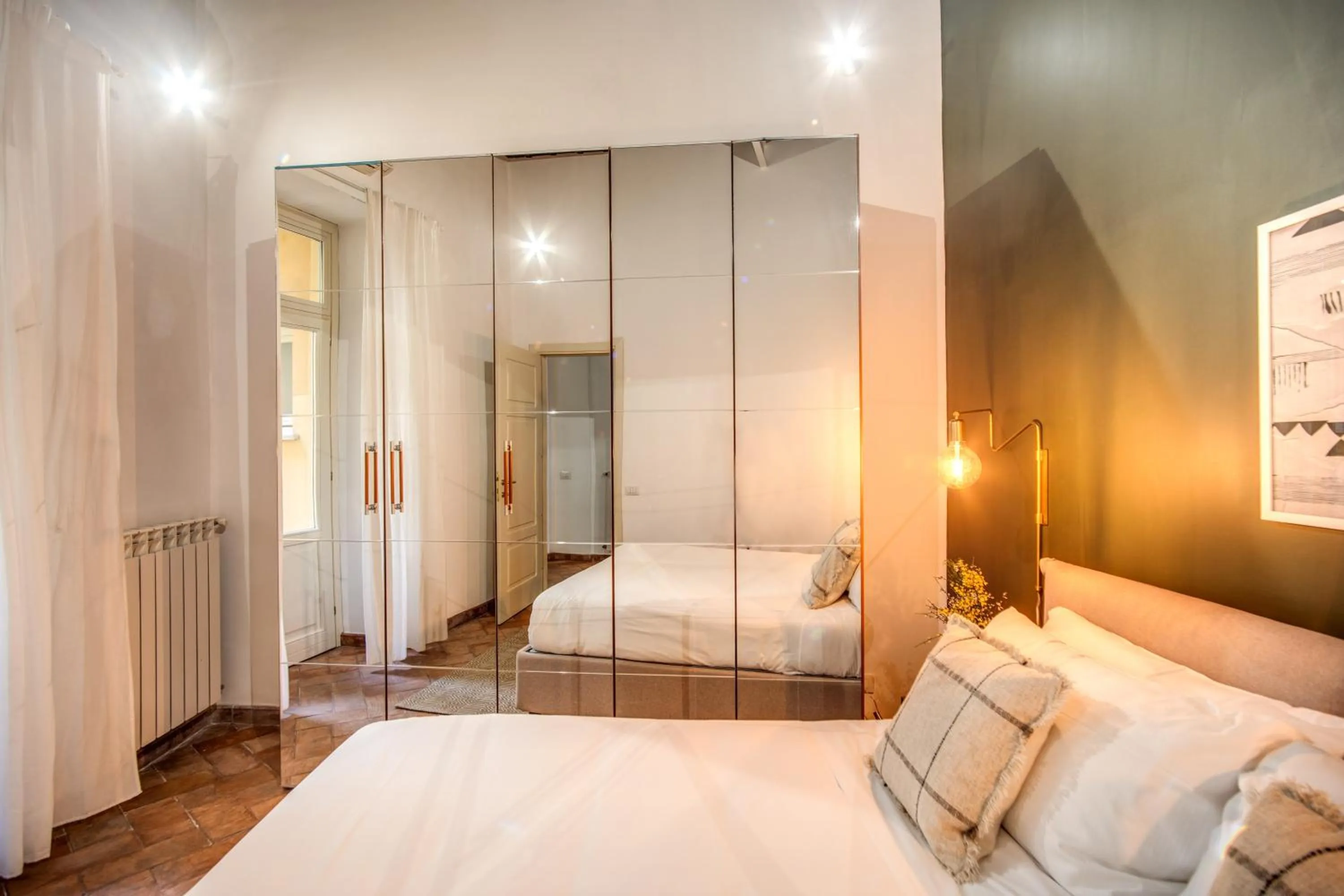 Bathroom, Bed in YourSuiteRome