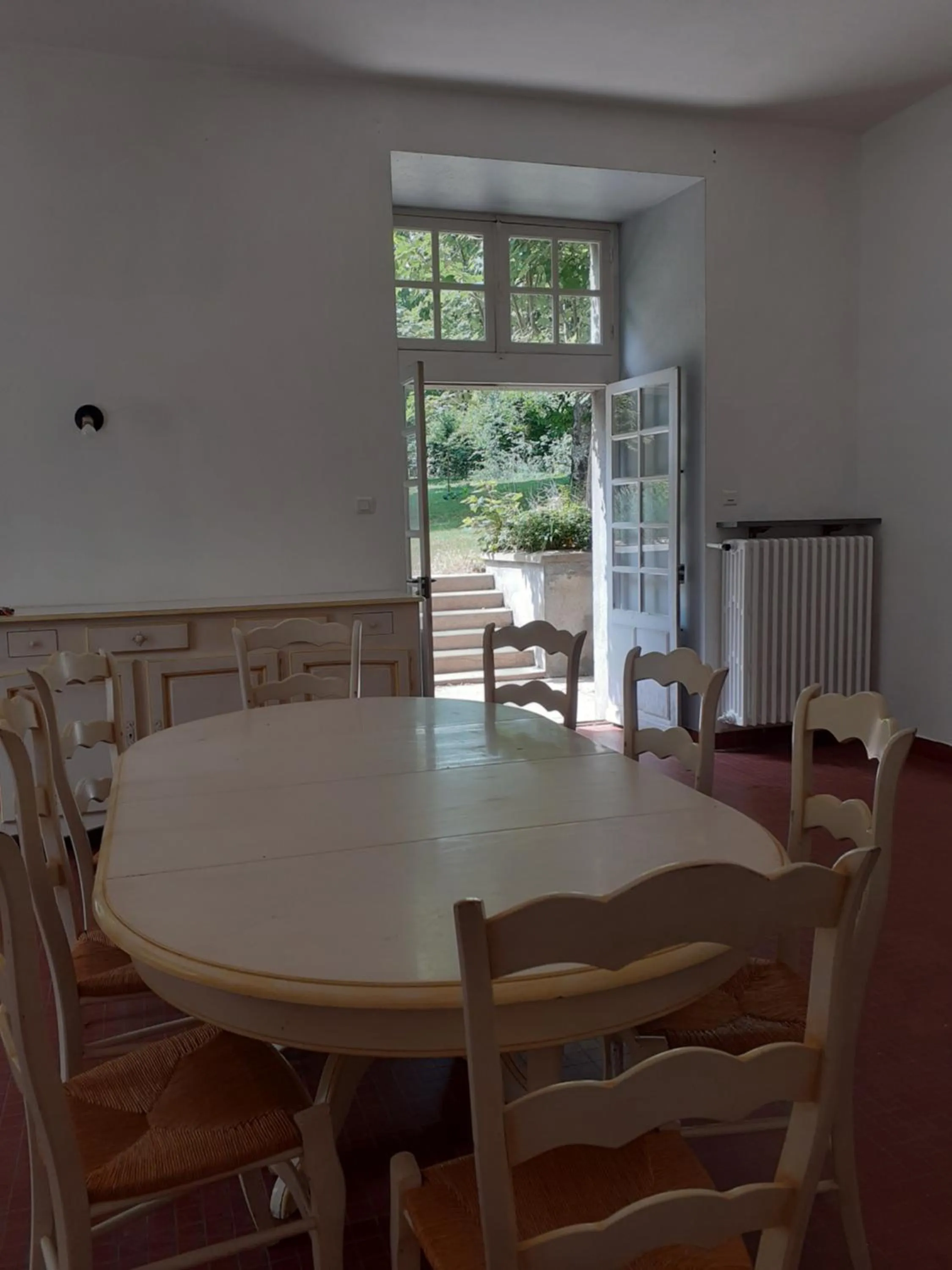 Living room in Château de Briançon, The Originals Relais