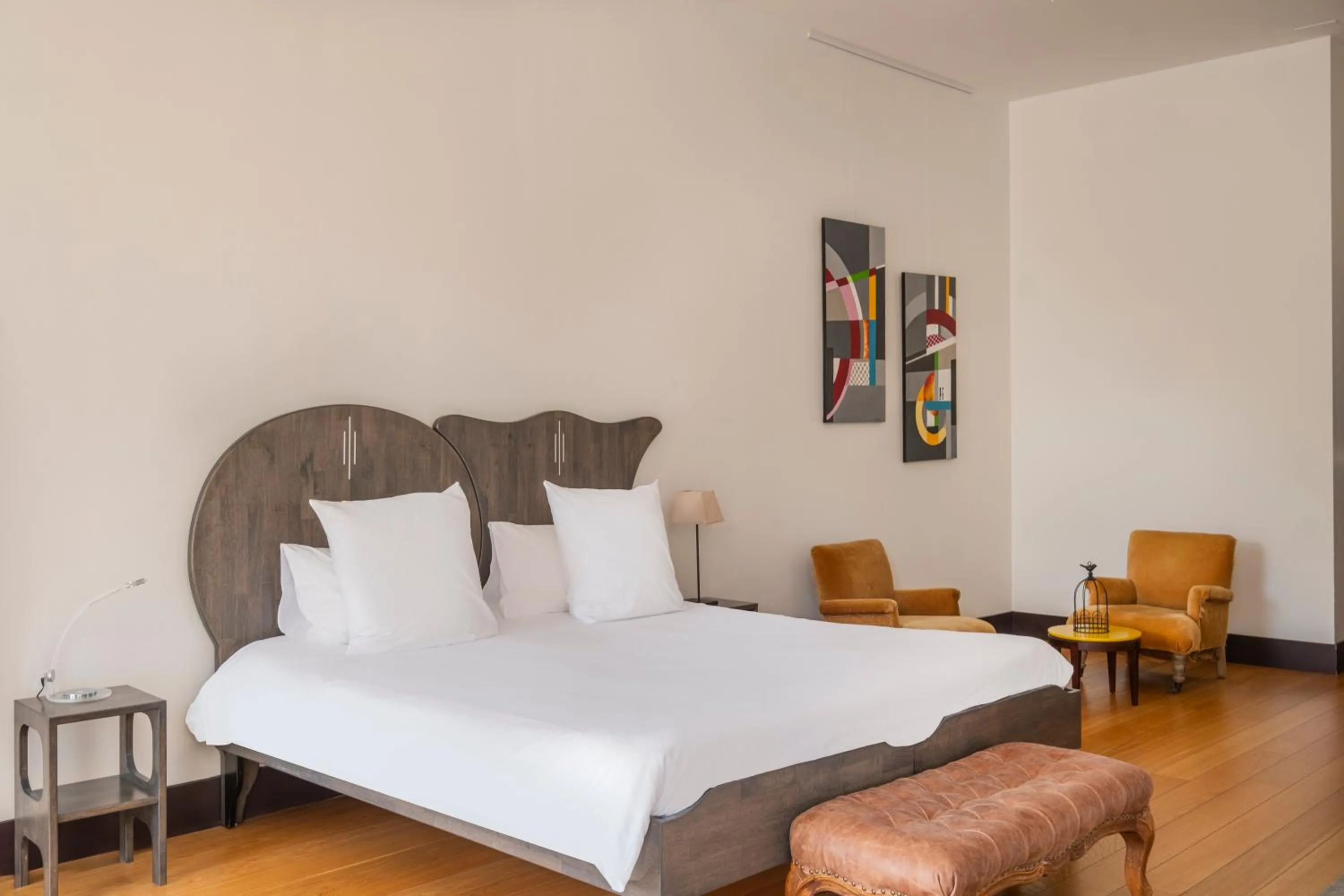 Photo of the whole room, Bed in Château de Briançon, The Originals Relais