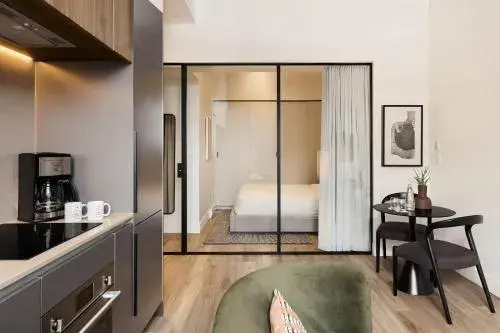 Deluxe Apartment in Eurostars Old Montreal Suites & Apartments Deluxe Apartment in Eurostars Old Montreal Suites & Apartments