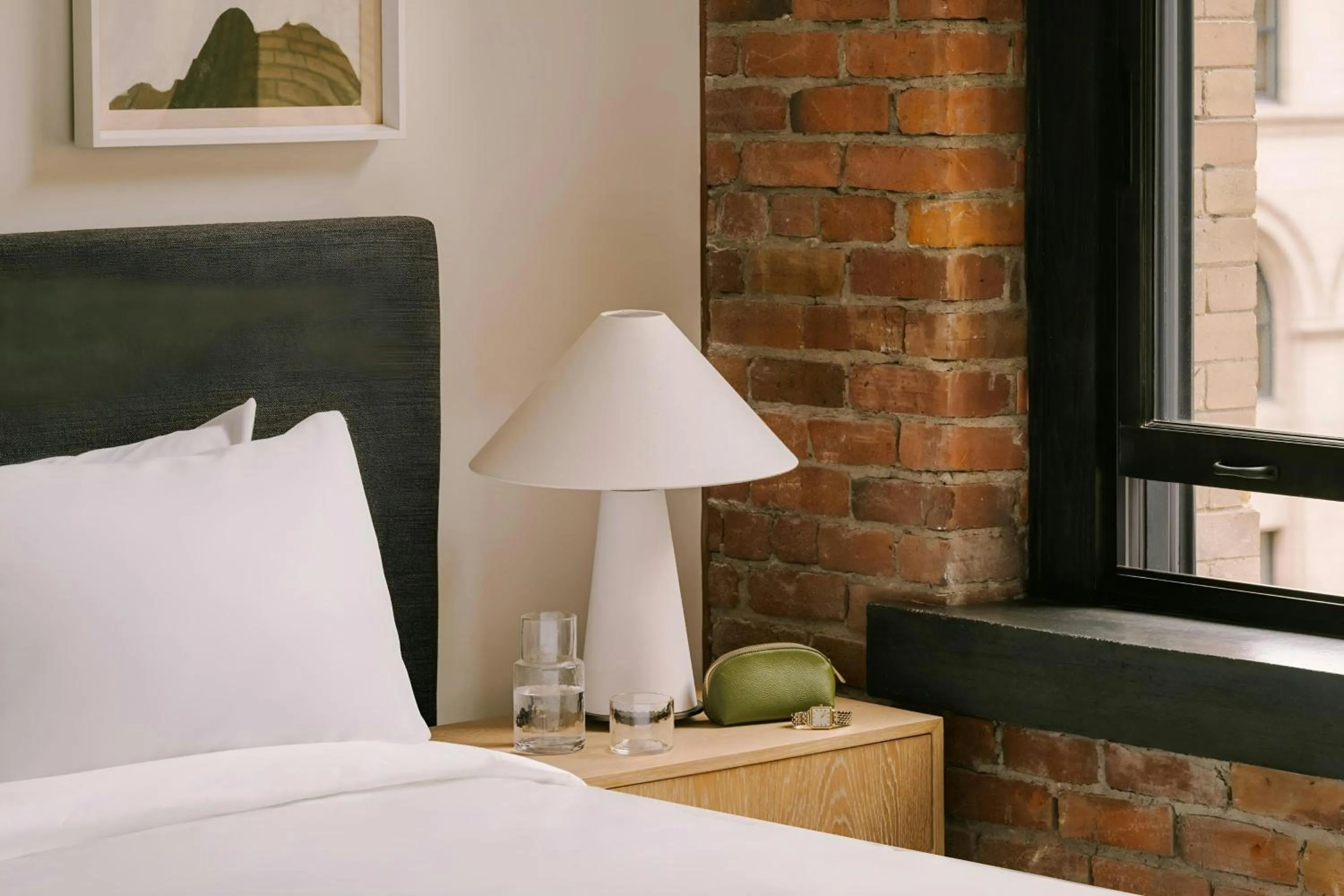 Bedroom, Bed in Sonder by Marriott Bonvoy Apollon Apartments Old Montreal