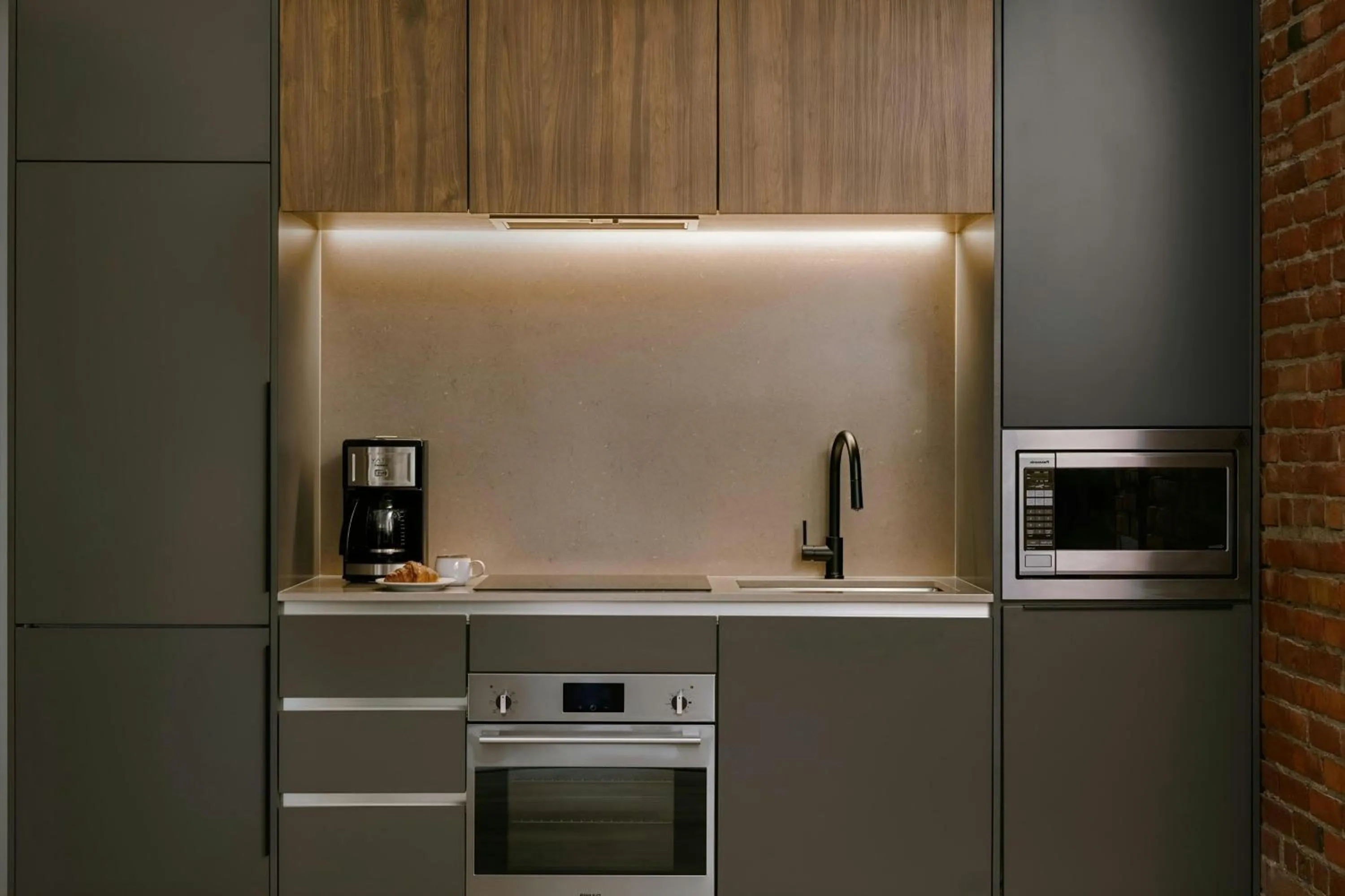 Bedroom in Sonder by Marriott Bonvoy Apollon Apartments Old Montreal