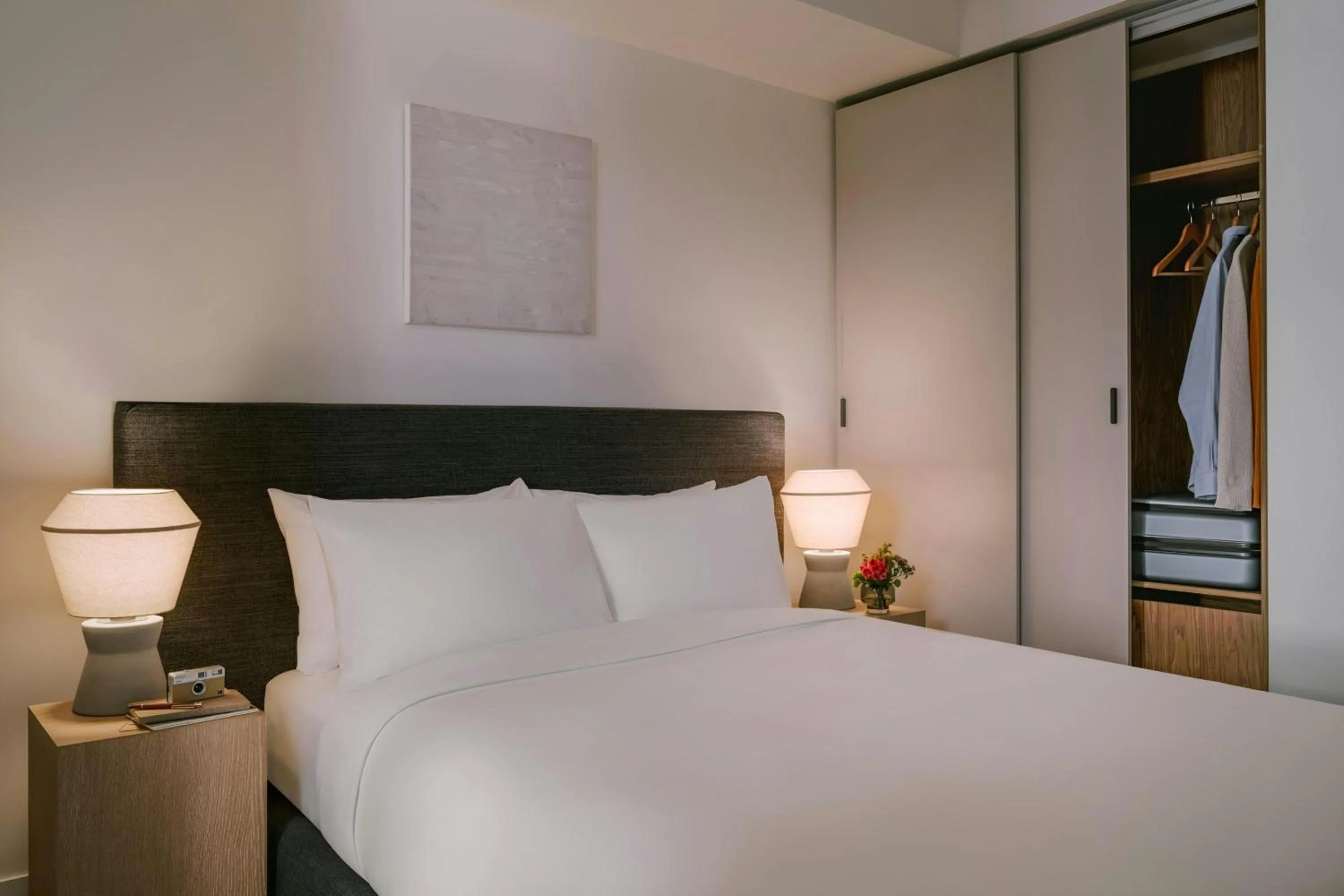 Bedroom, Bed in Sonder by Marriott Bonvoy Apollon Apartments Old Montreal