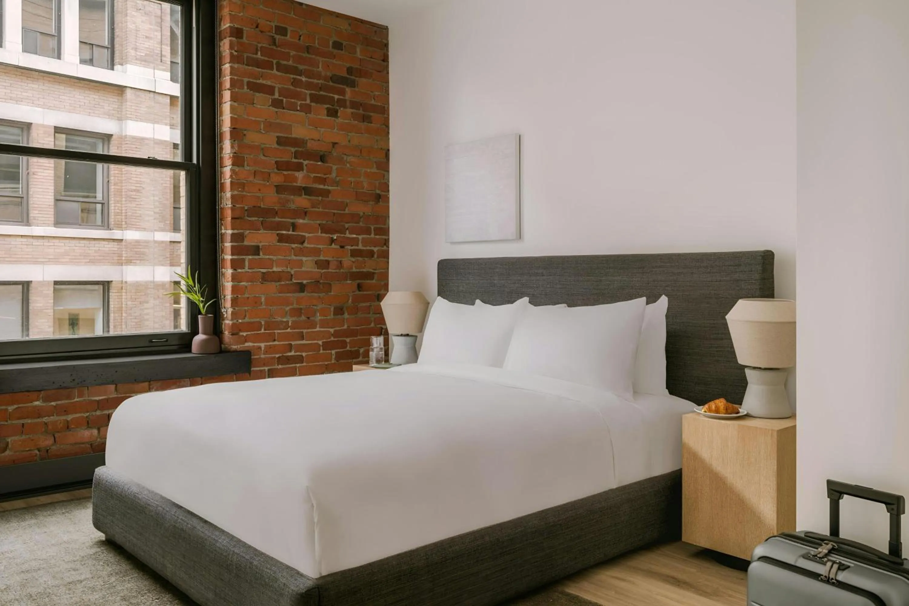 Bedroom, Bed in Sonder by Marriott Bonvoy Apollon Apartments Old Montreal