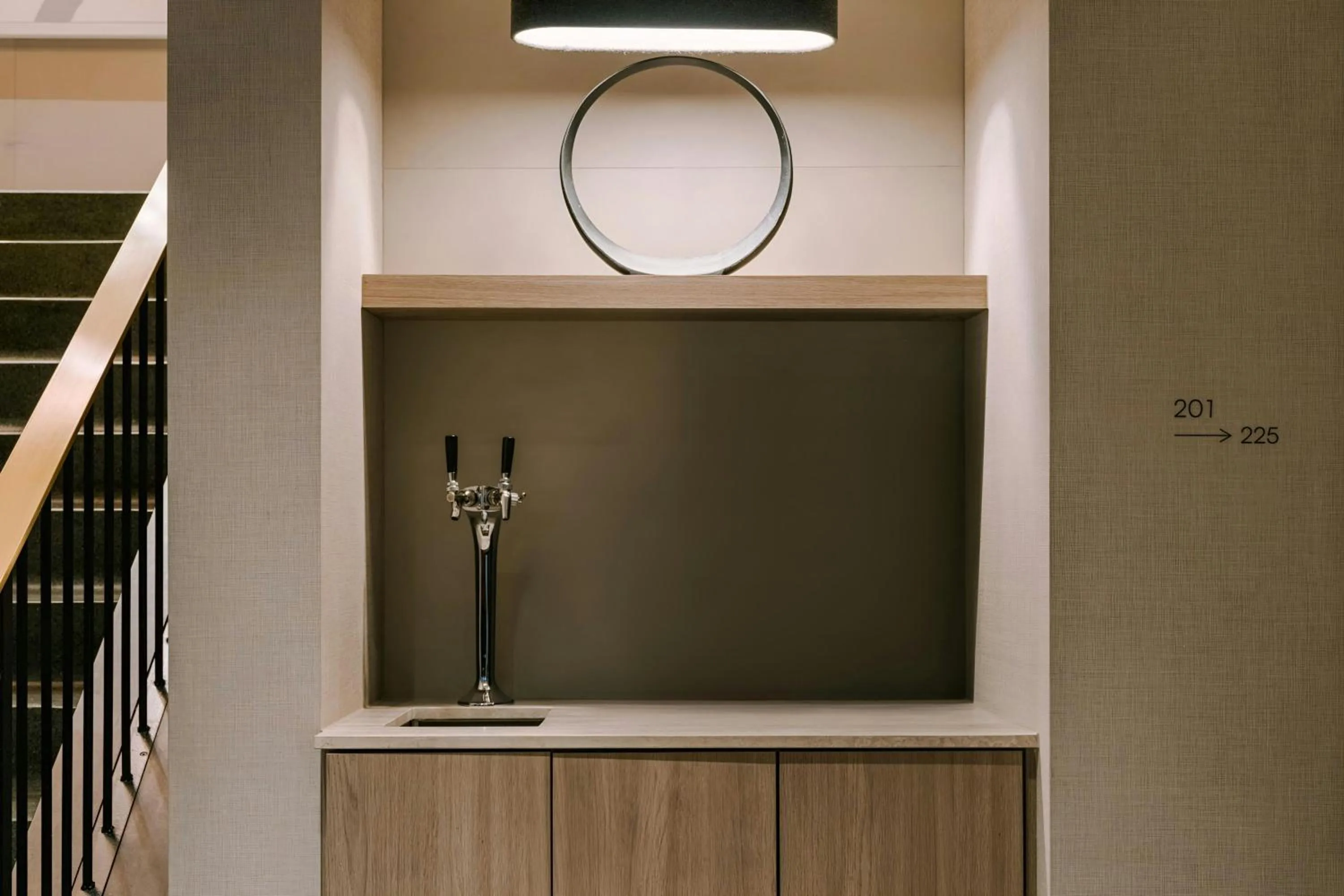 Lobby or reception in Sonder by Marriott Bonvoy Apollon Apartments Old Montreal