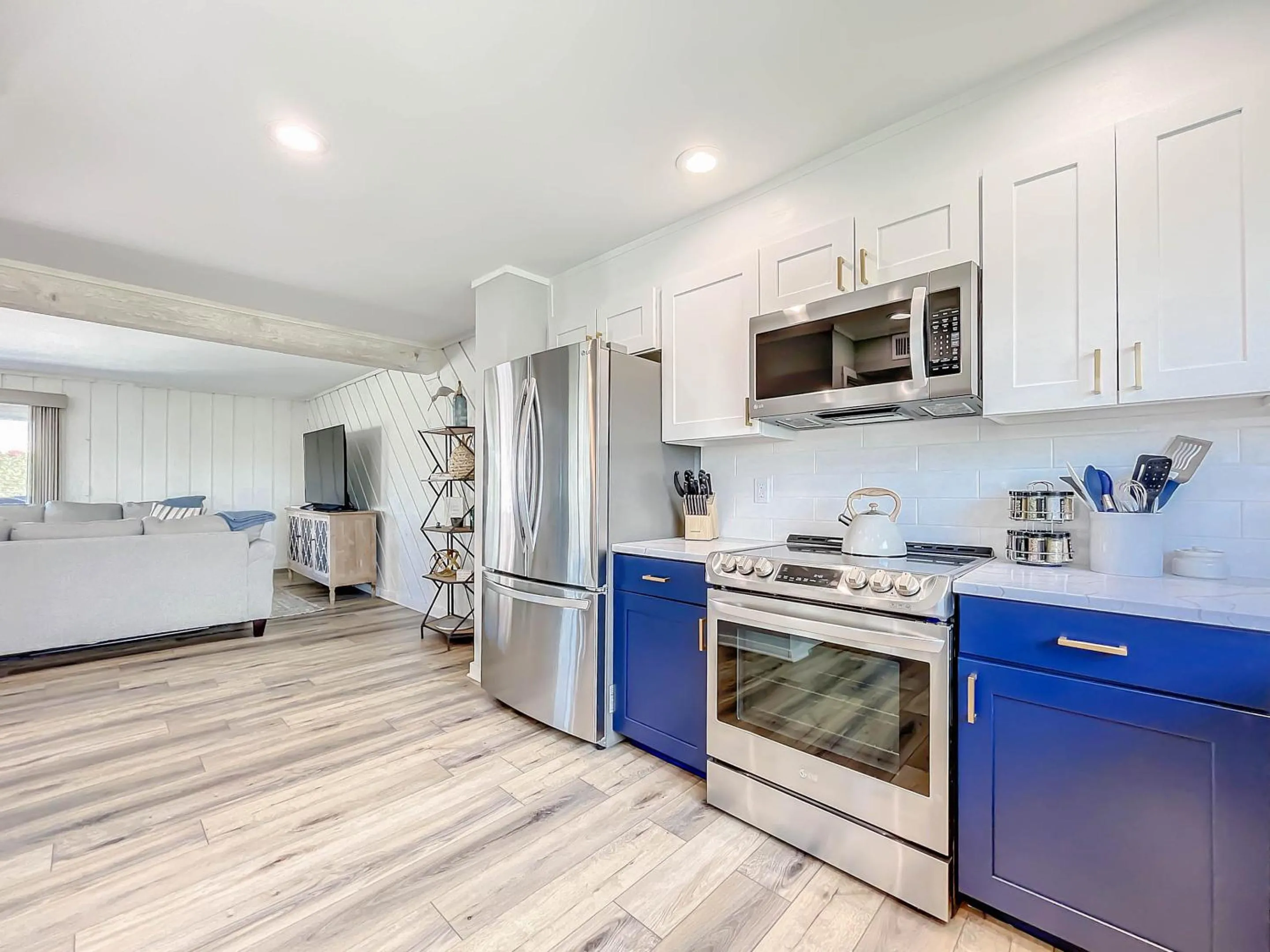 Octopus Garden A Luxurious Townhome Overlooking Pool Ocean Views