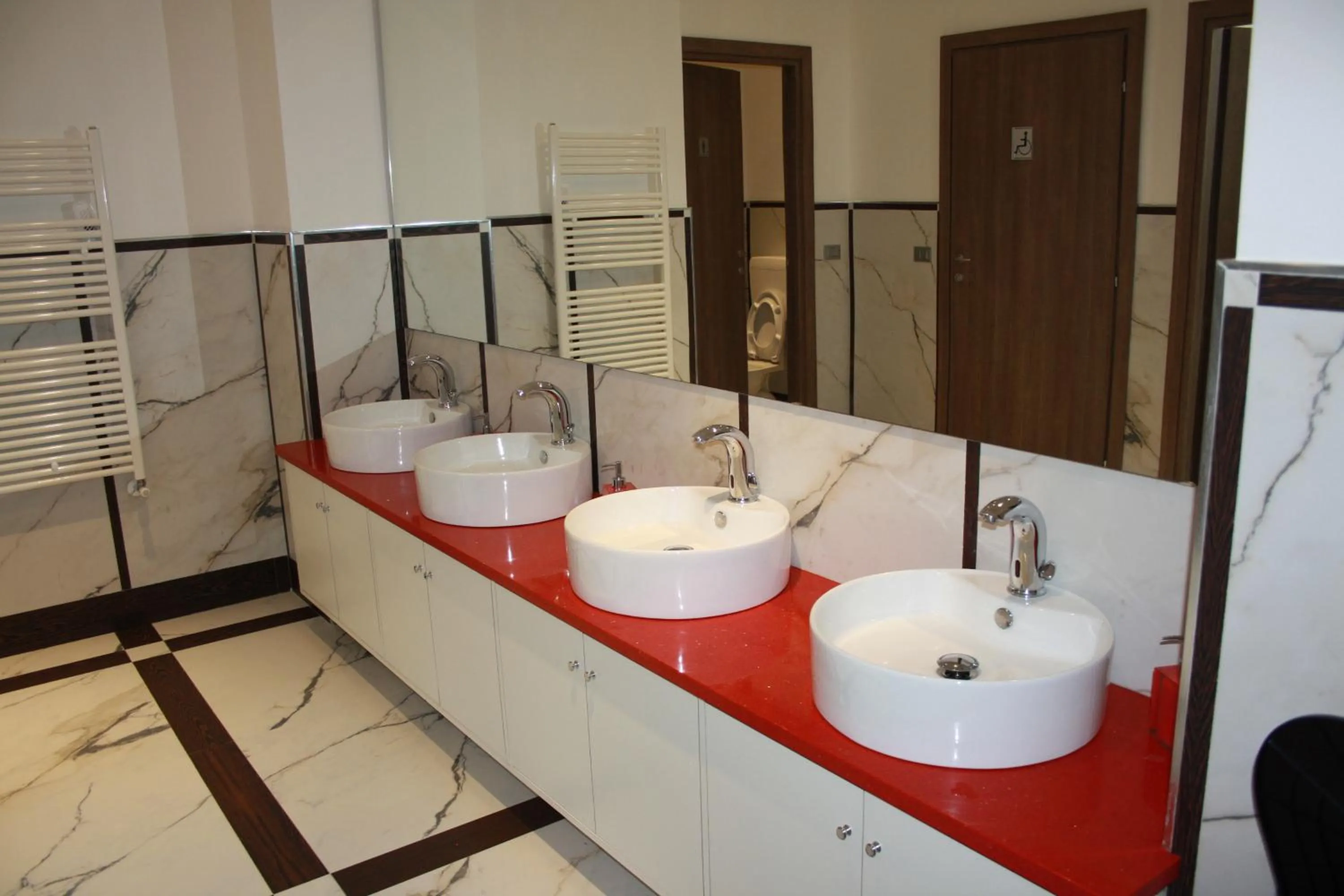 Toilet in Igiban Hotel