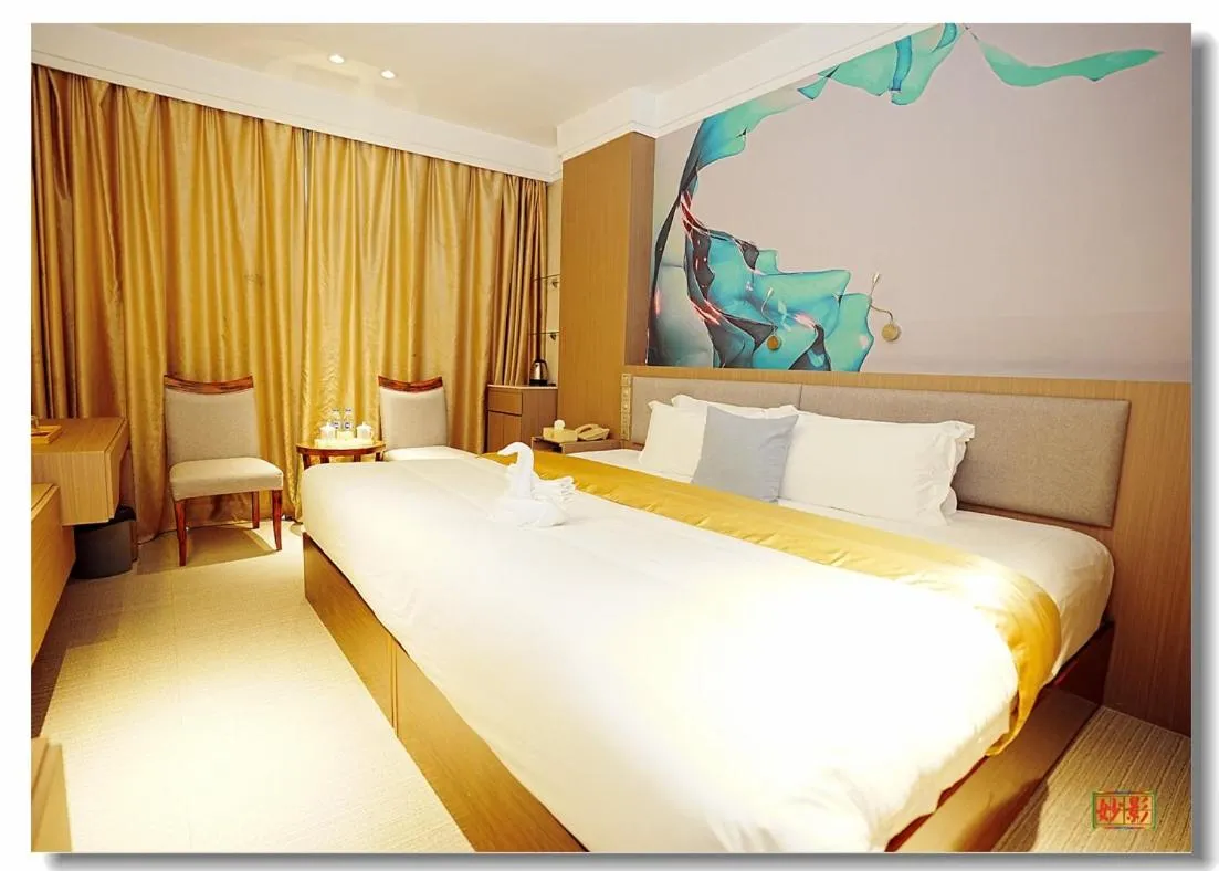 Bed in pristinehotel