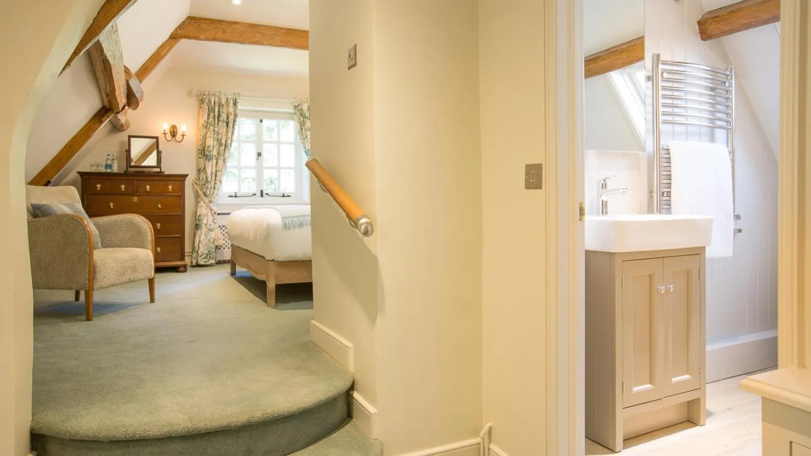 Bed in Priory Wareham