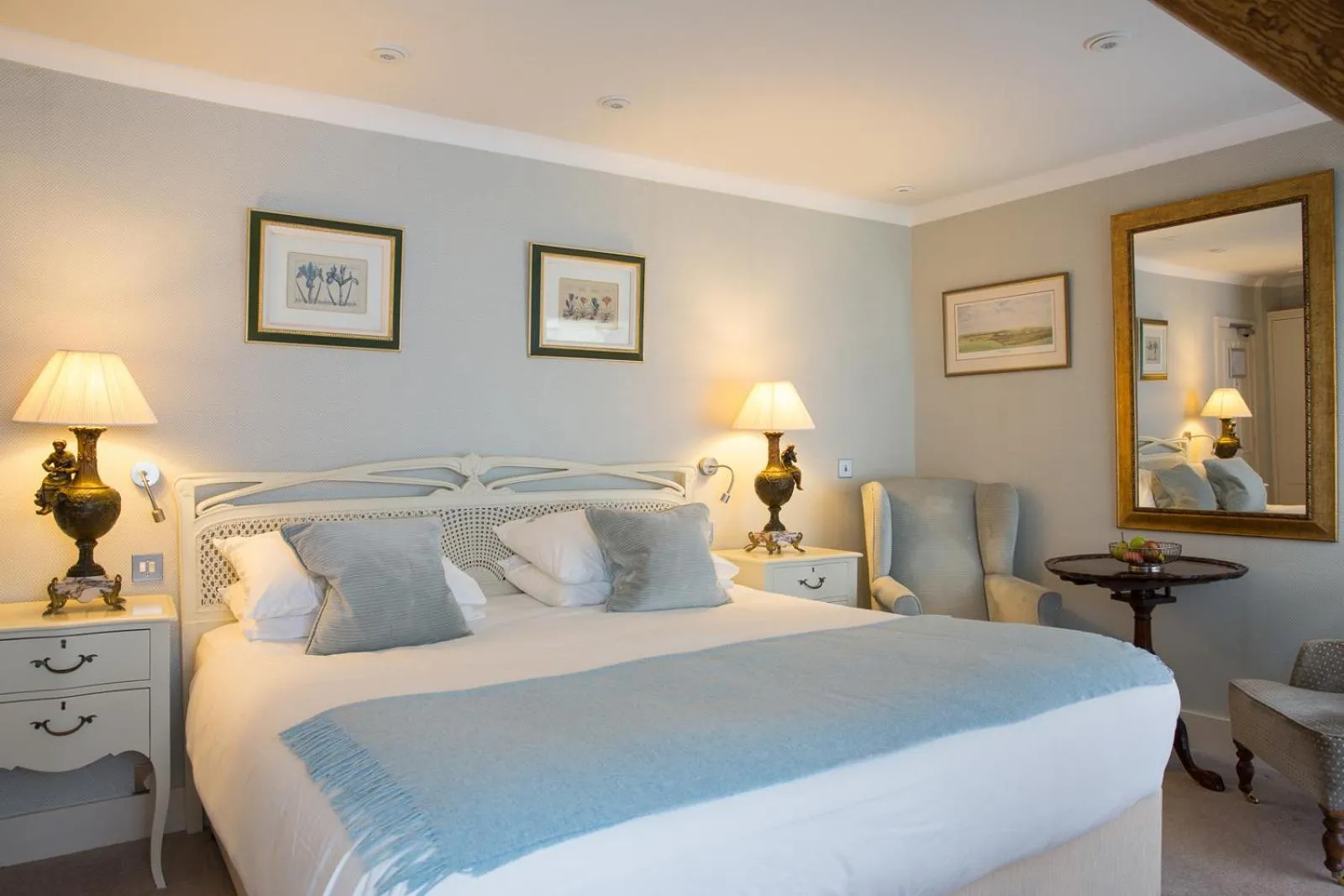 Bed in Priory Wareham