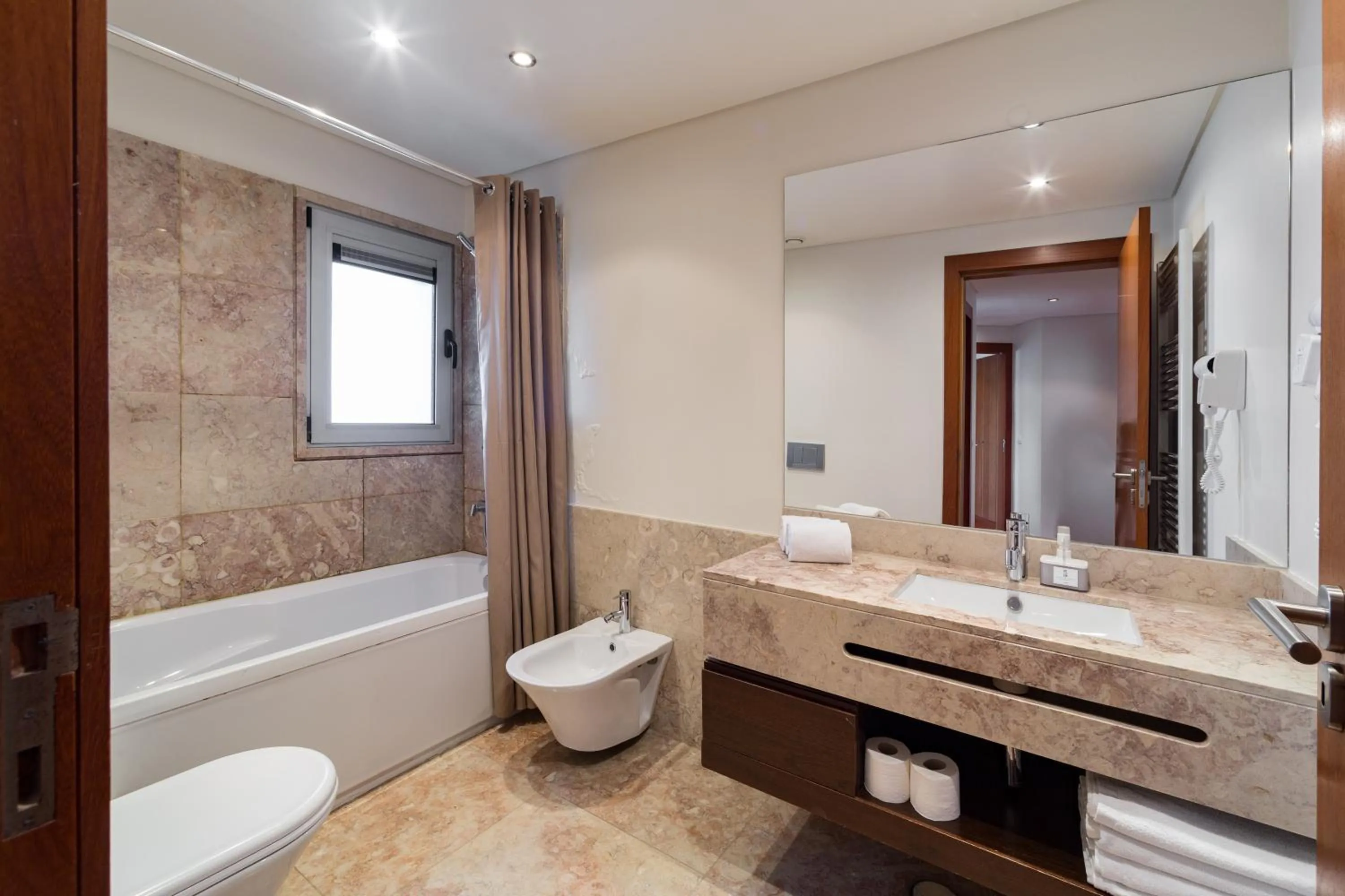 Toilet in Oriente 25 Apartments by APT IIN - Parque das Nações