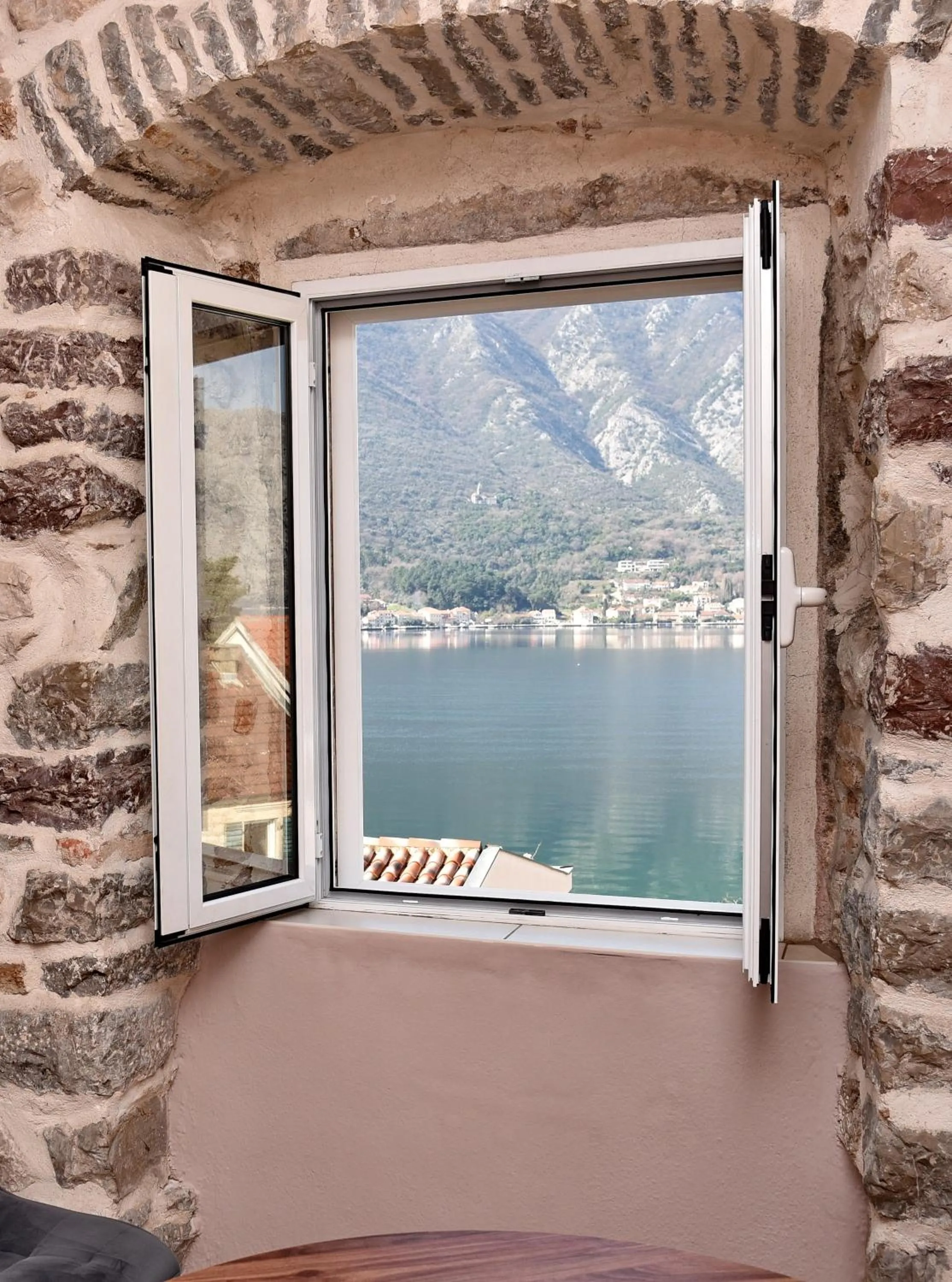Sea view in Apartments PEGAZ