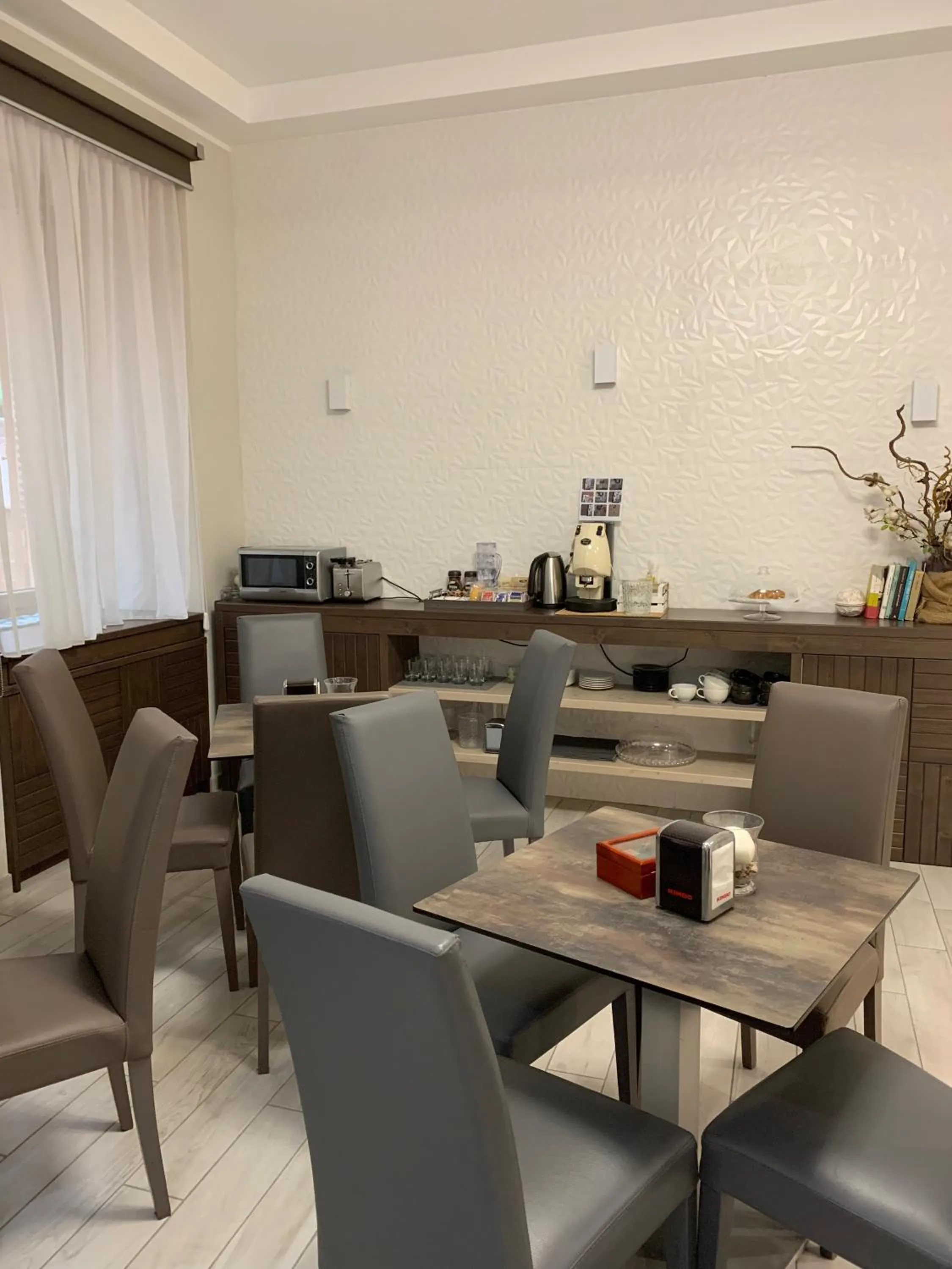 Dining area in Residenza Suarez