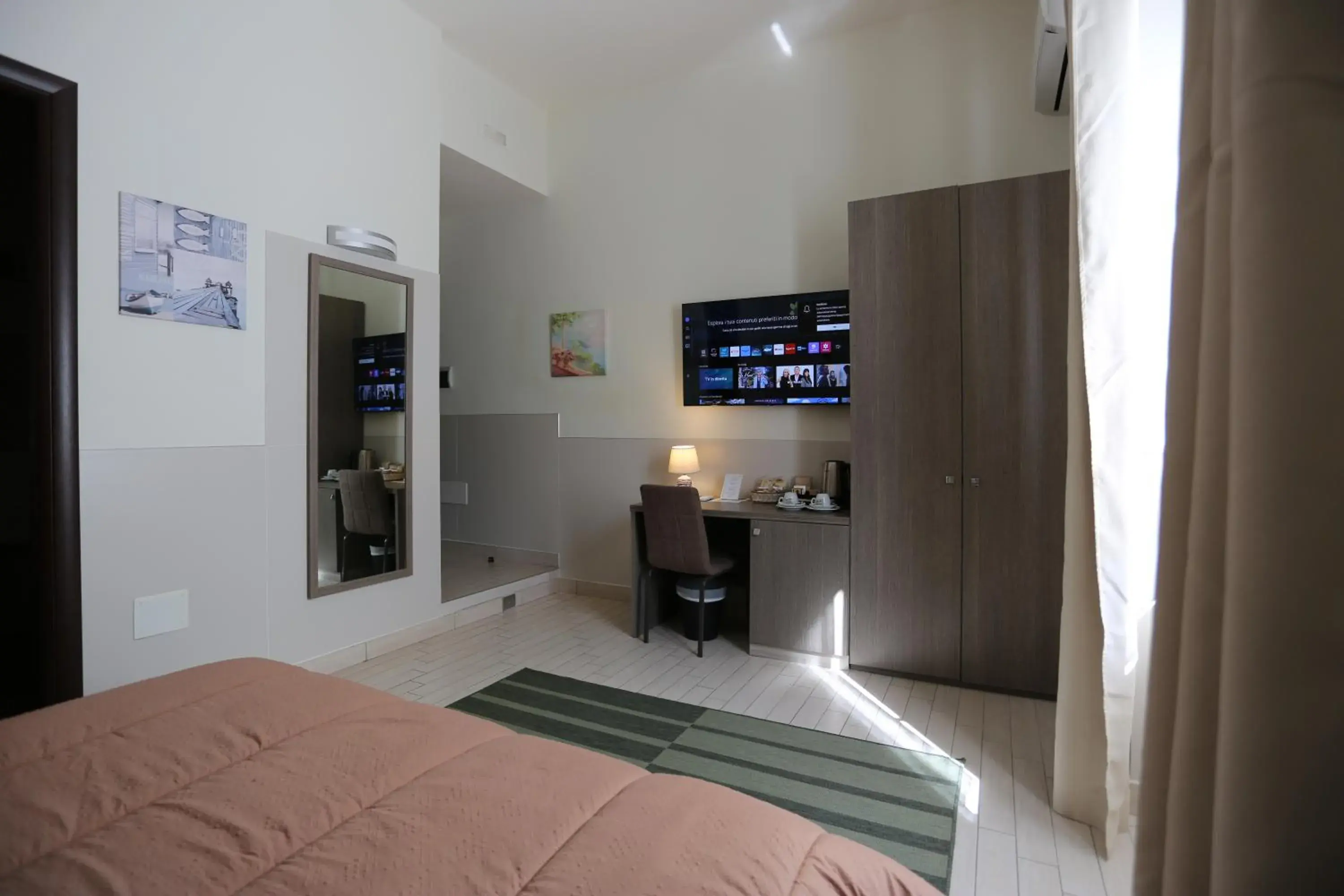 Double Room in Suite 39 B&B Double Room in Suite 39 B&B