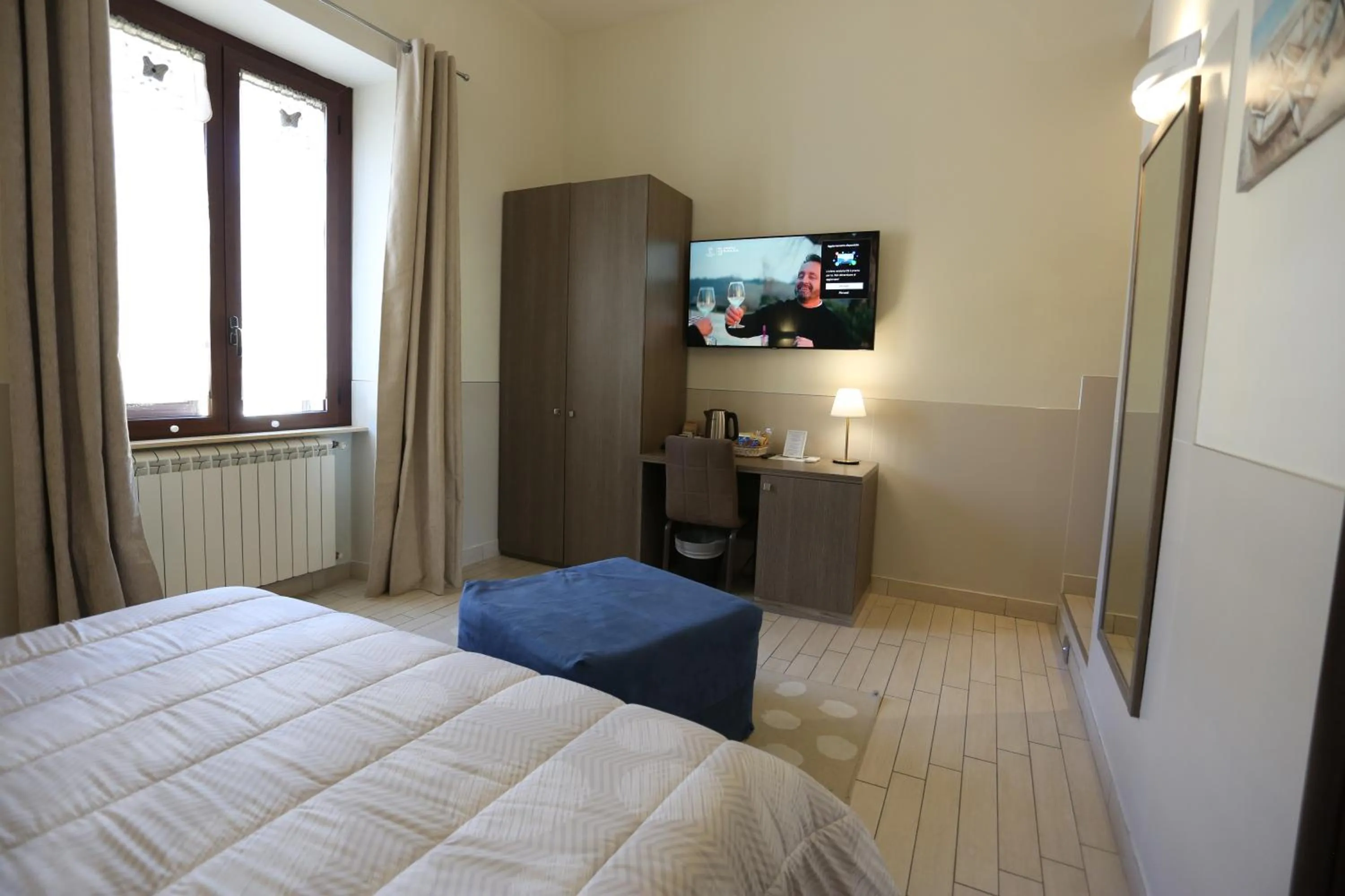 TV and multimedia, Bed in Suite 39 B&B