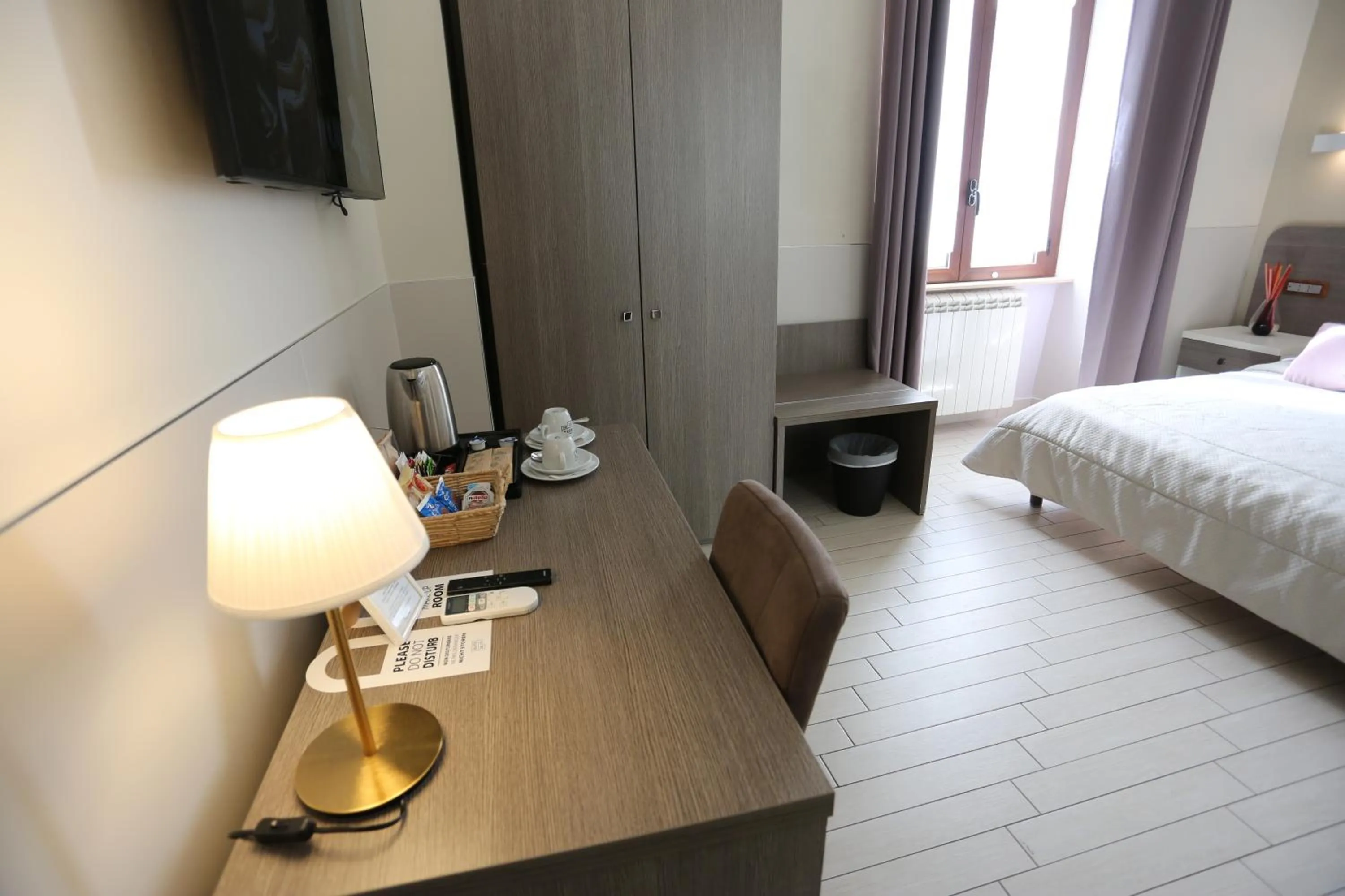 furniture, Bed in Suite 39 B&B