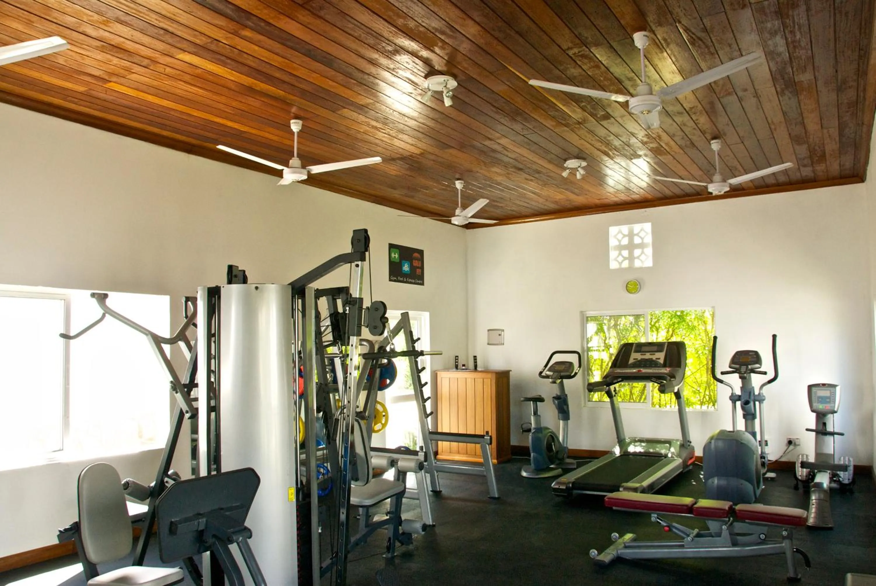 Fitness centre/facilities in Galu Inn