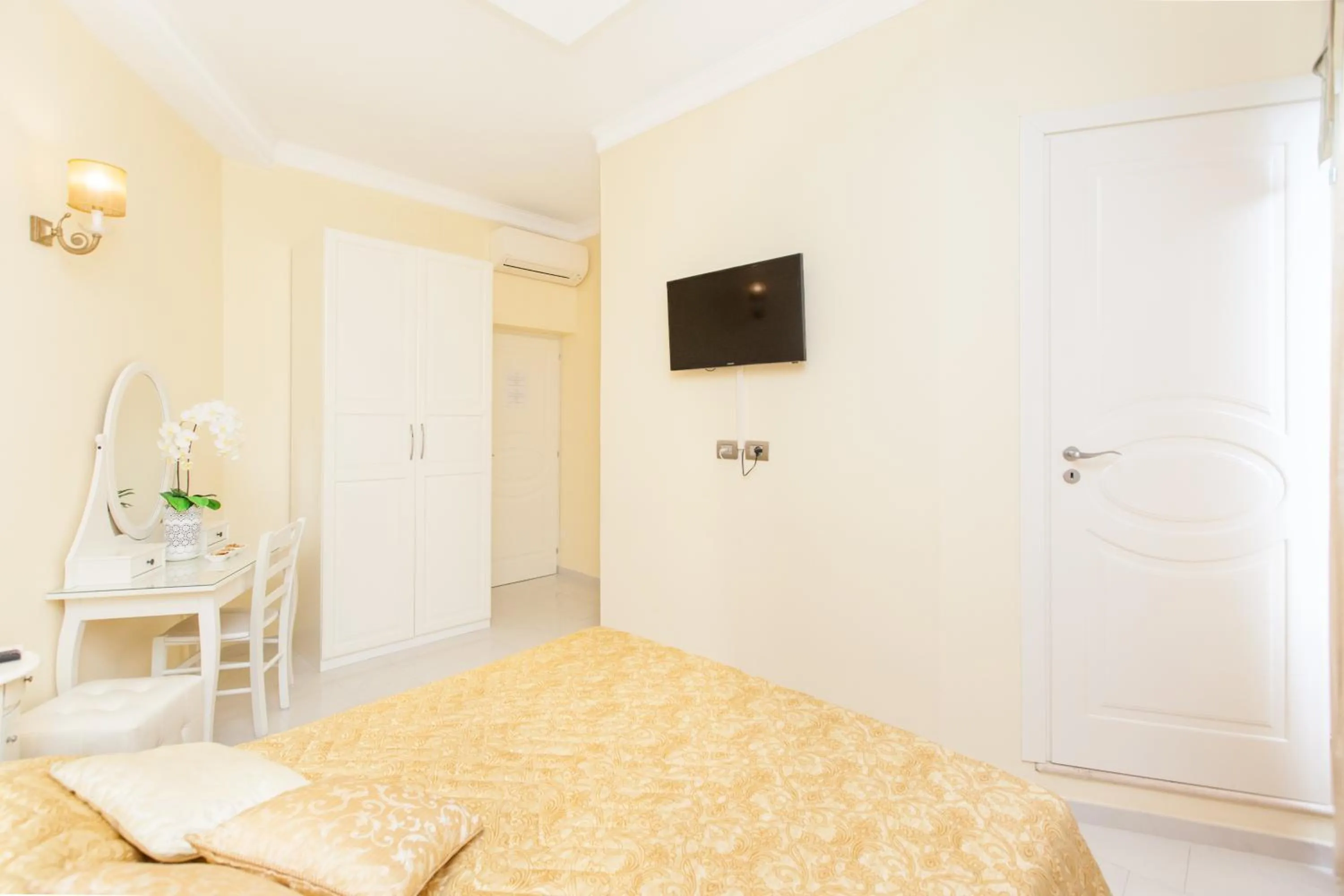 Bed in Impero Vaticano San Pietro