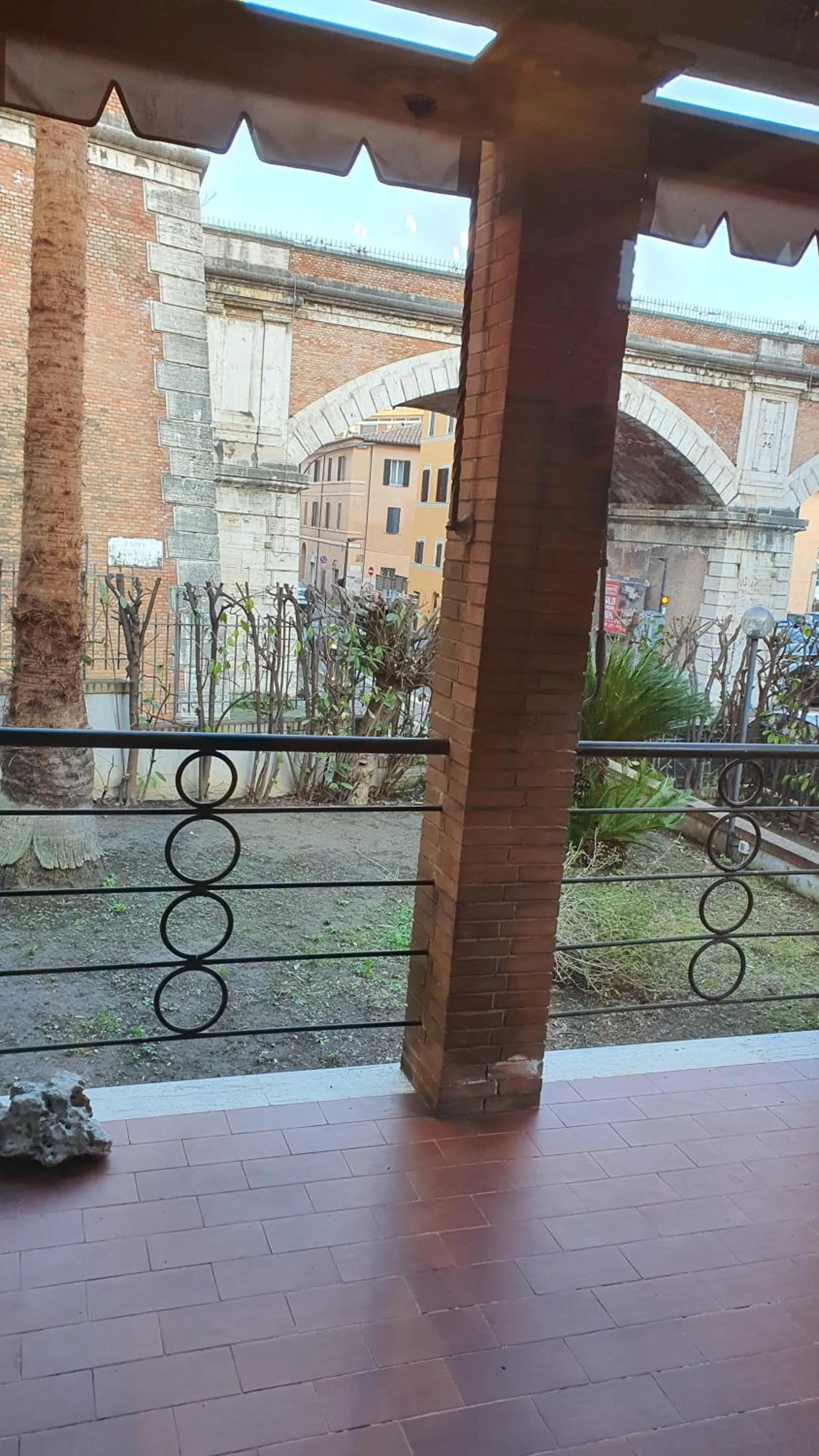 Property building in Impero Vaticano San Pietro