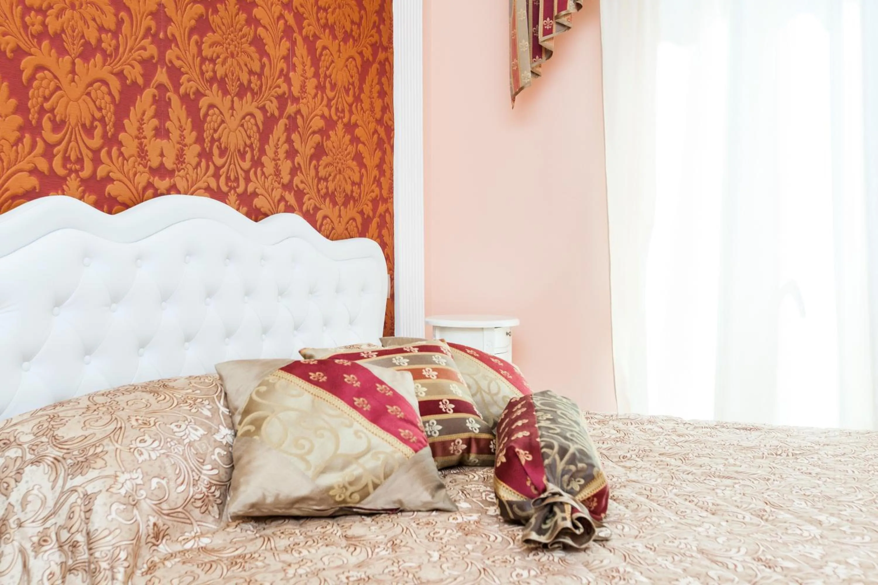 Decorative detail, Bed in Impero Vaticano San Pietro