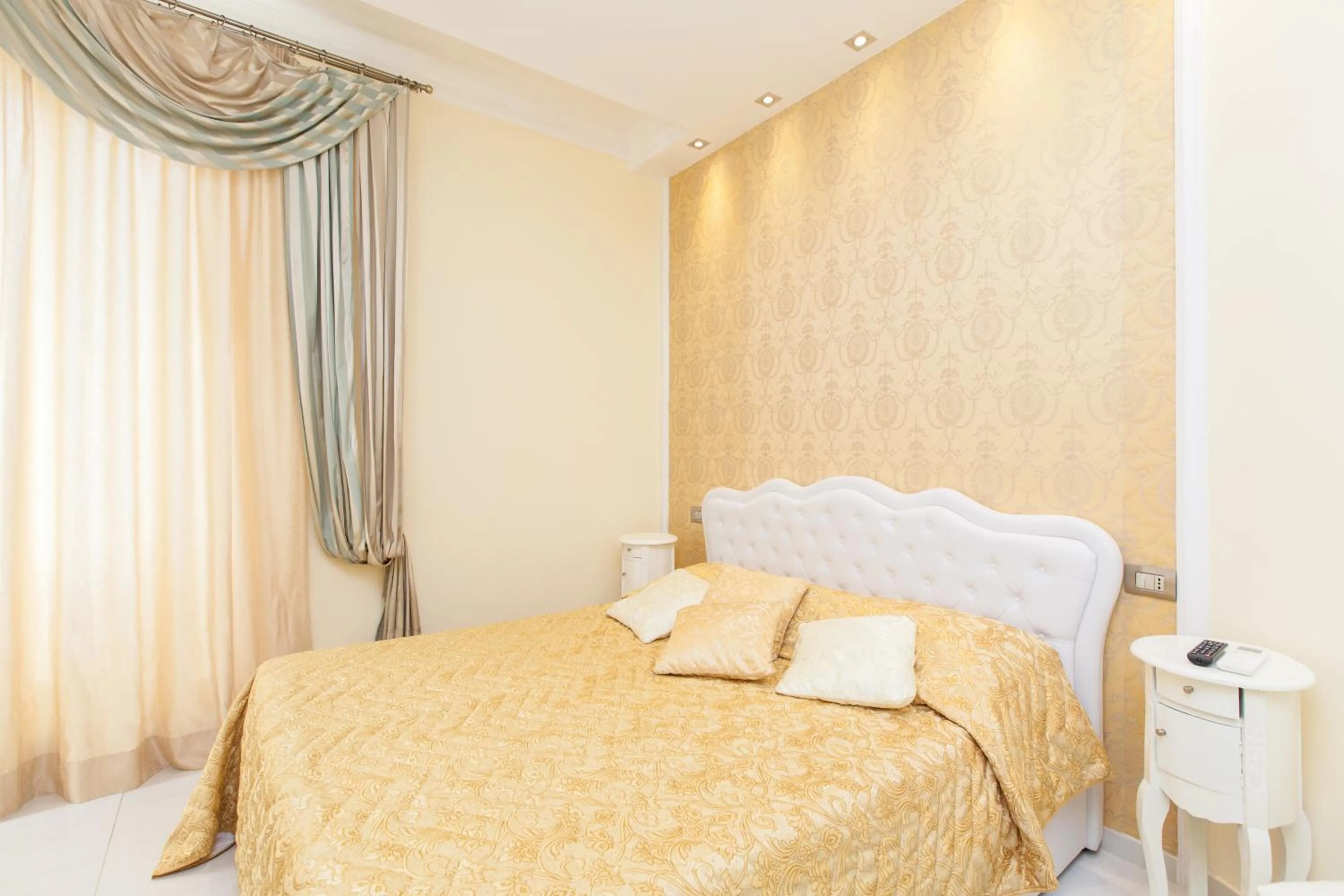 Bed in Impero Vaticano San Pietro