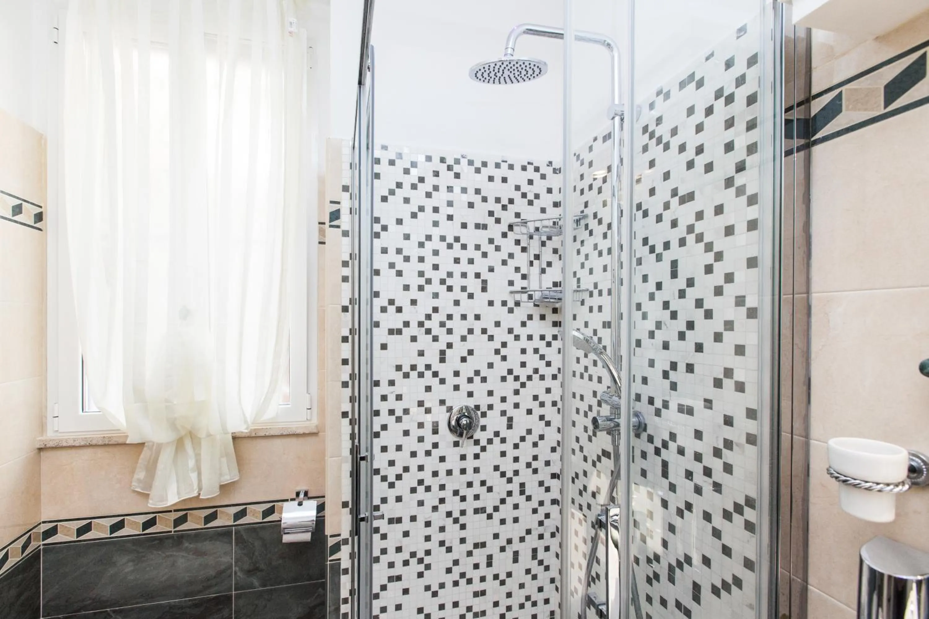 Bathroom in Impero Vaticano San Pietro