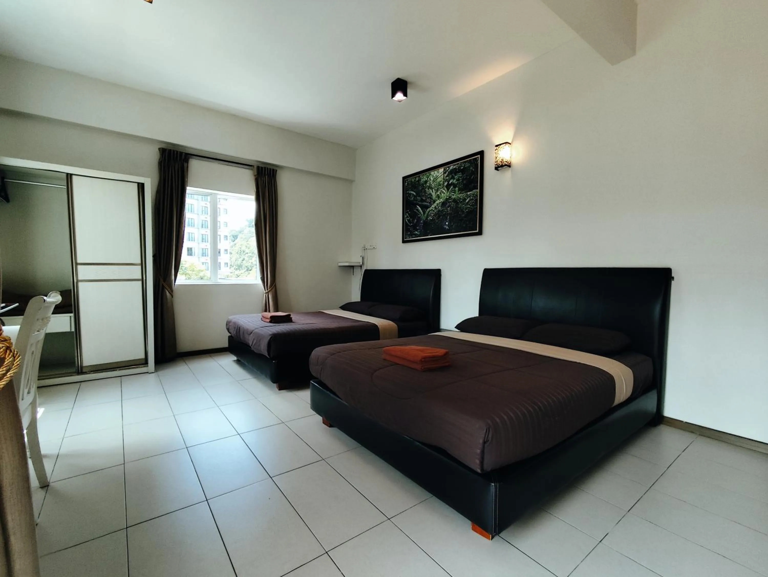 Bed in Rovers Inn Guesthouse - Age 11 And Above Only