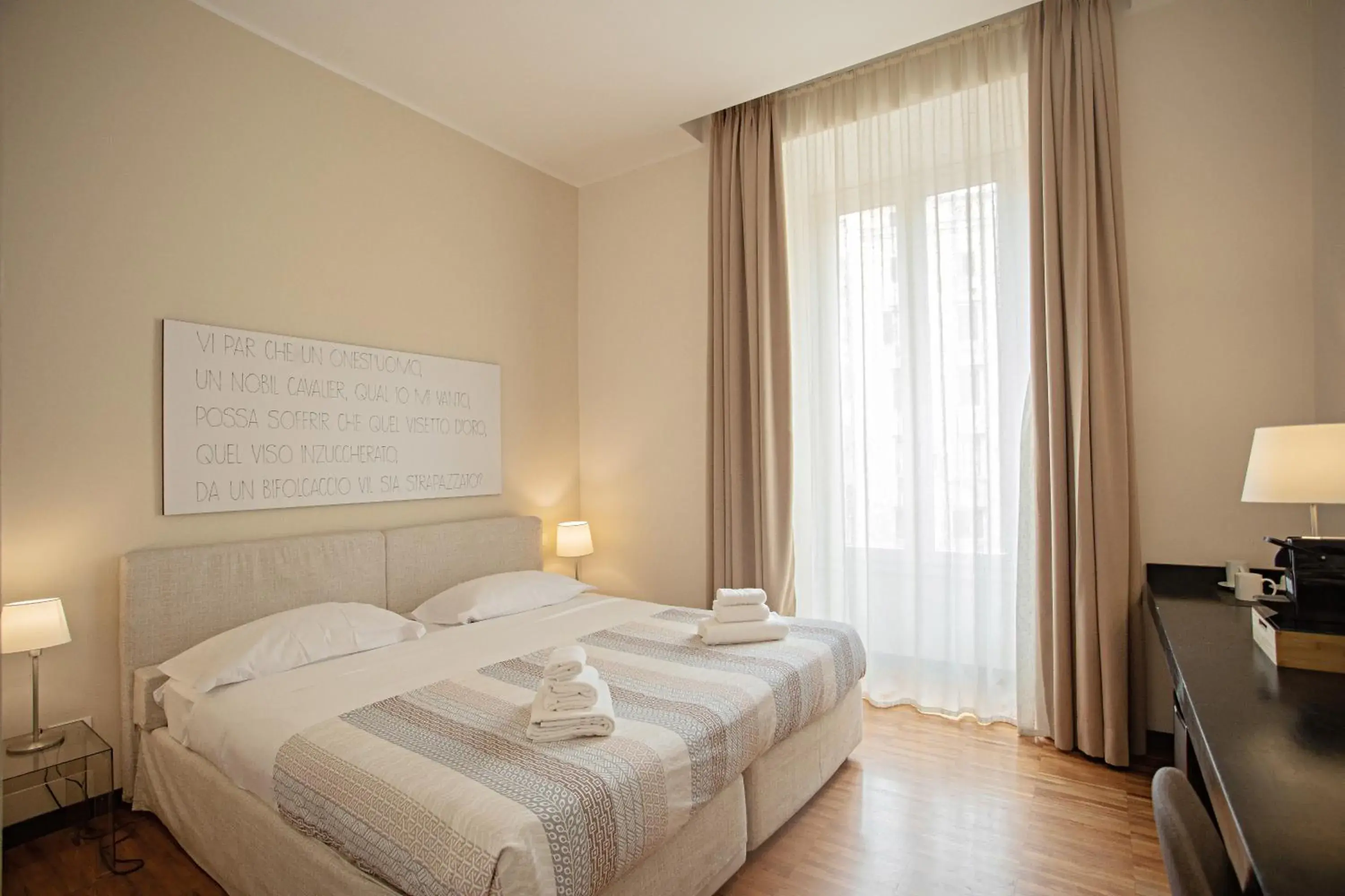 Double or Twin Room in OperaDreams2 Double or Twin Room in OperaDreams2