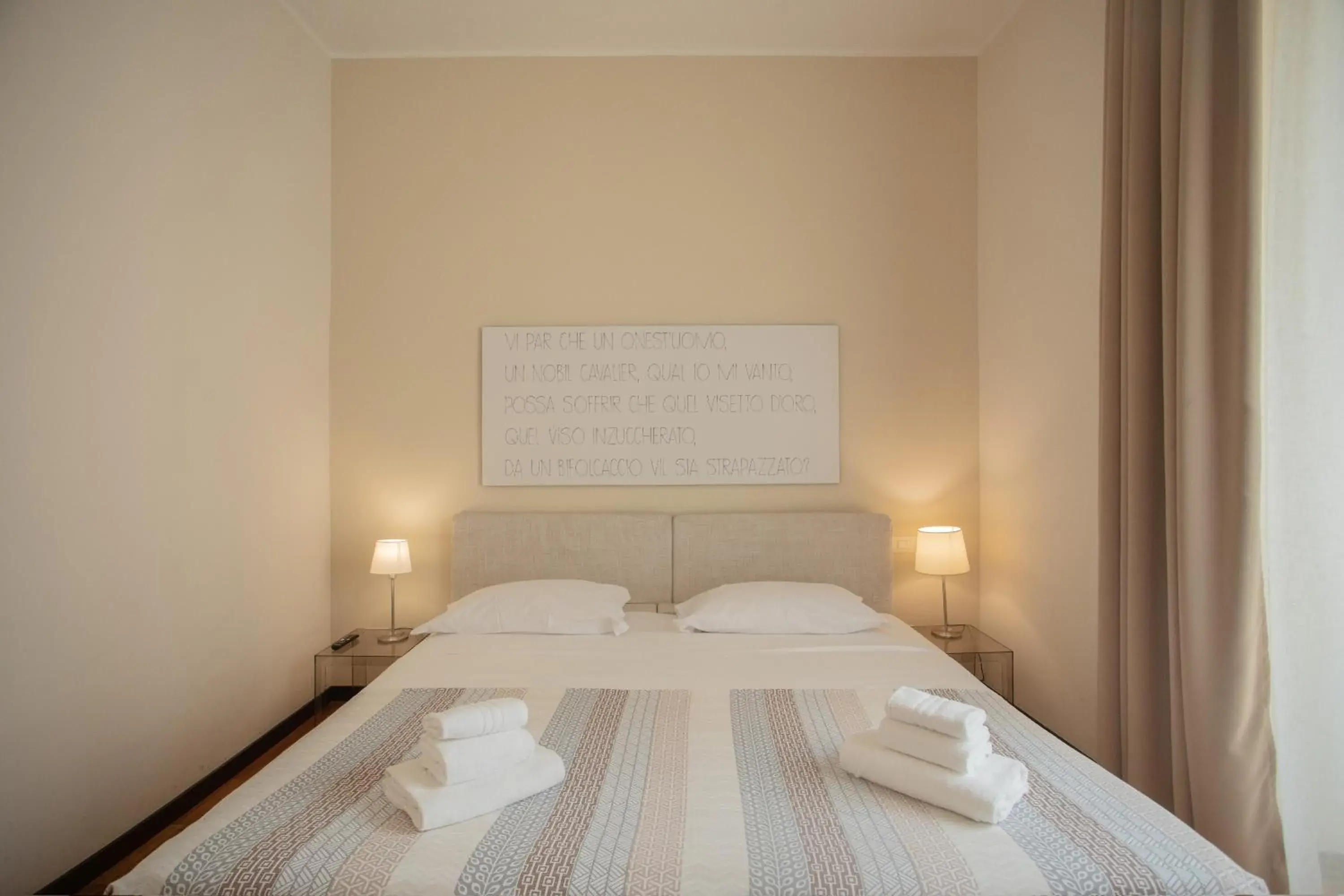 Double or Twin Room with Private Bathroom in OperaDreams2 Double or Twin Room with Private Bathroom in OperaDreams2