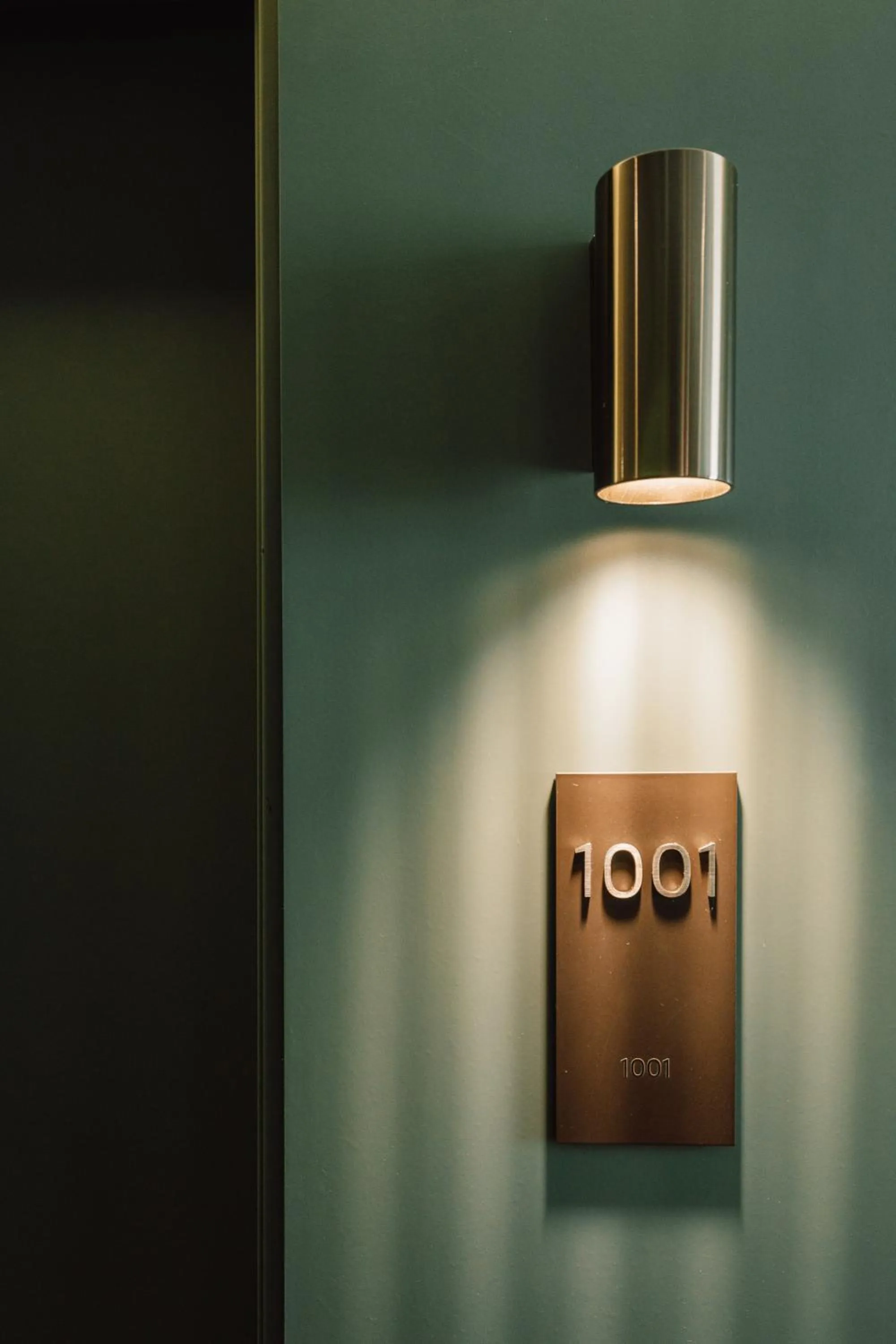 Property logo or sign in Hotel Vert