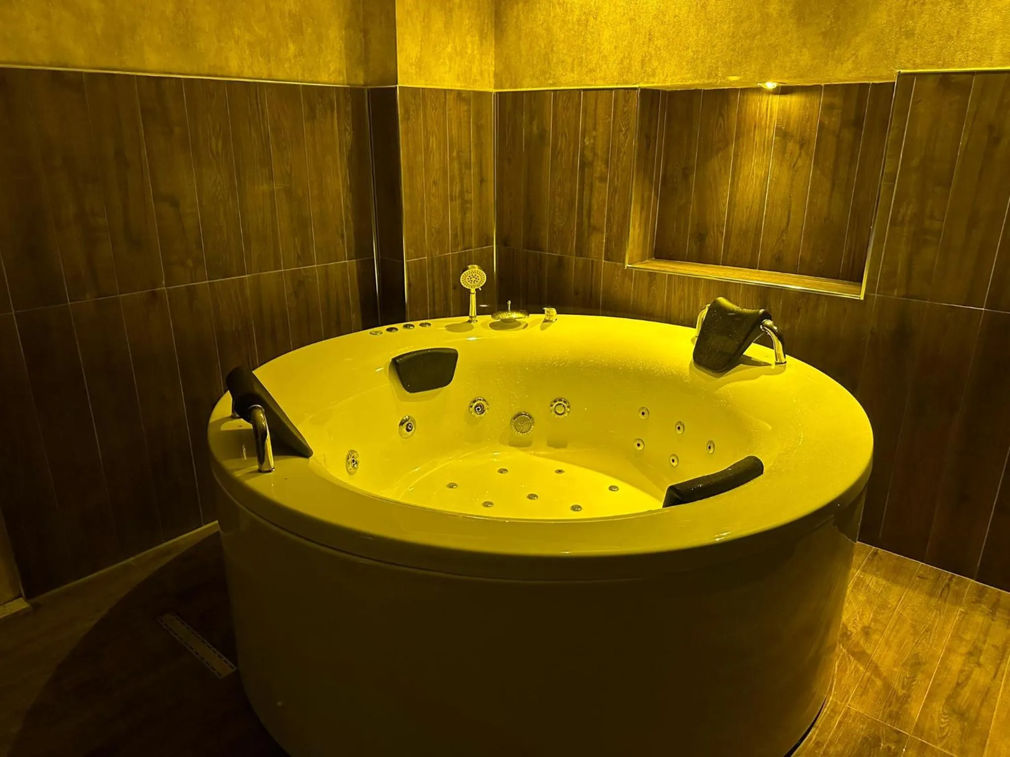 Bathroom in ÇANKAYA SUIT HOTEL