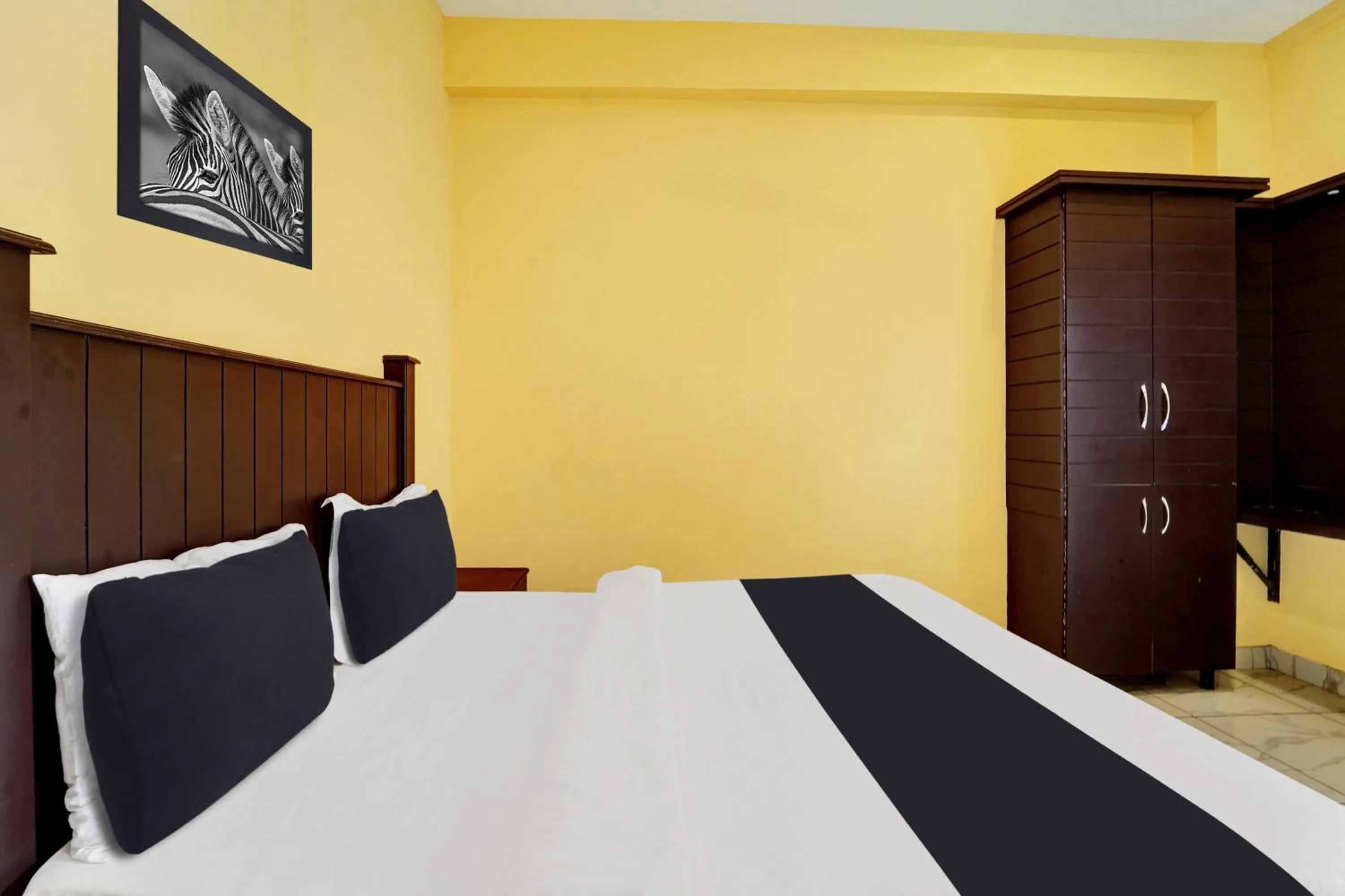 Bed in Collection O Calvathy Road Near Fort Kochi