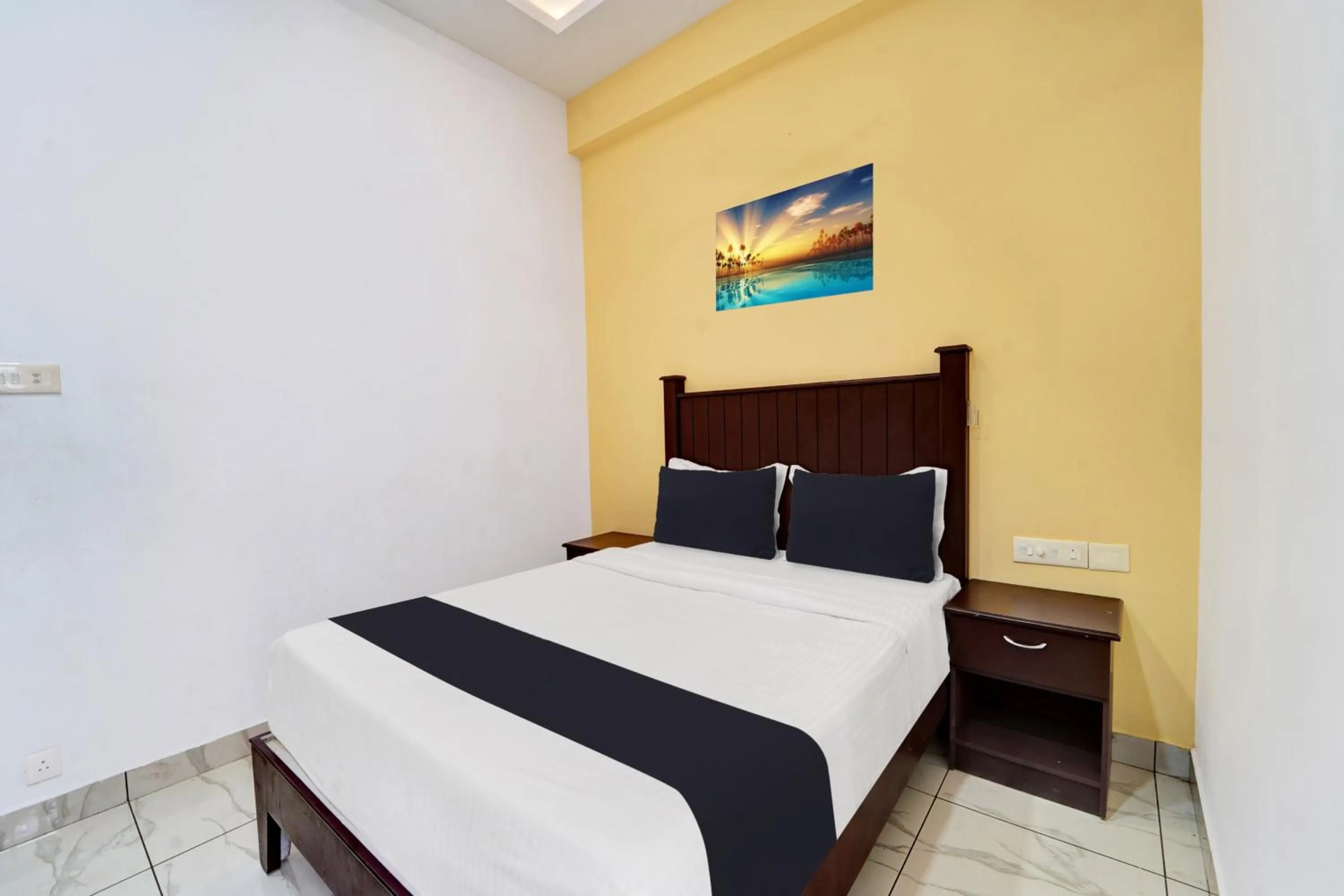 Bed in Collection O Calvathy Road Near Fort Kochi