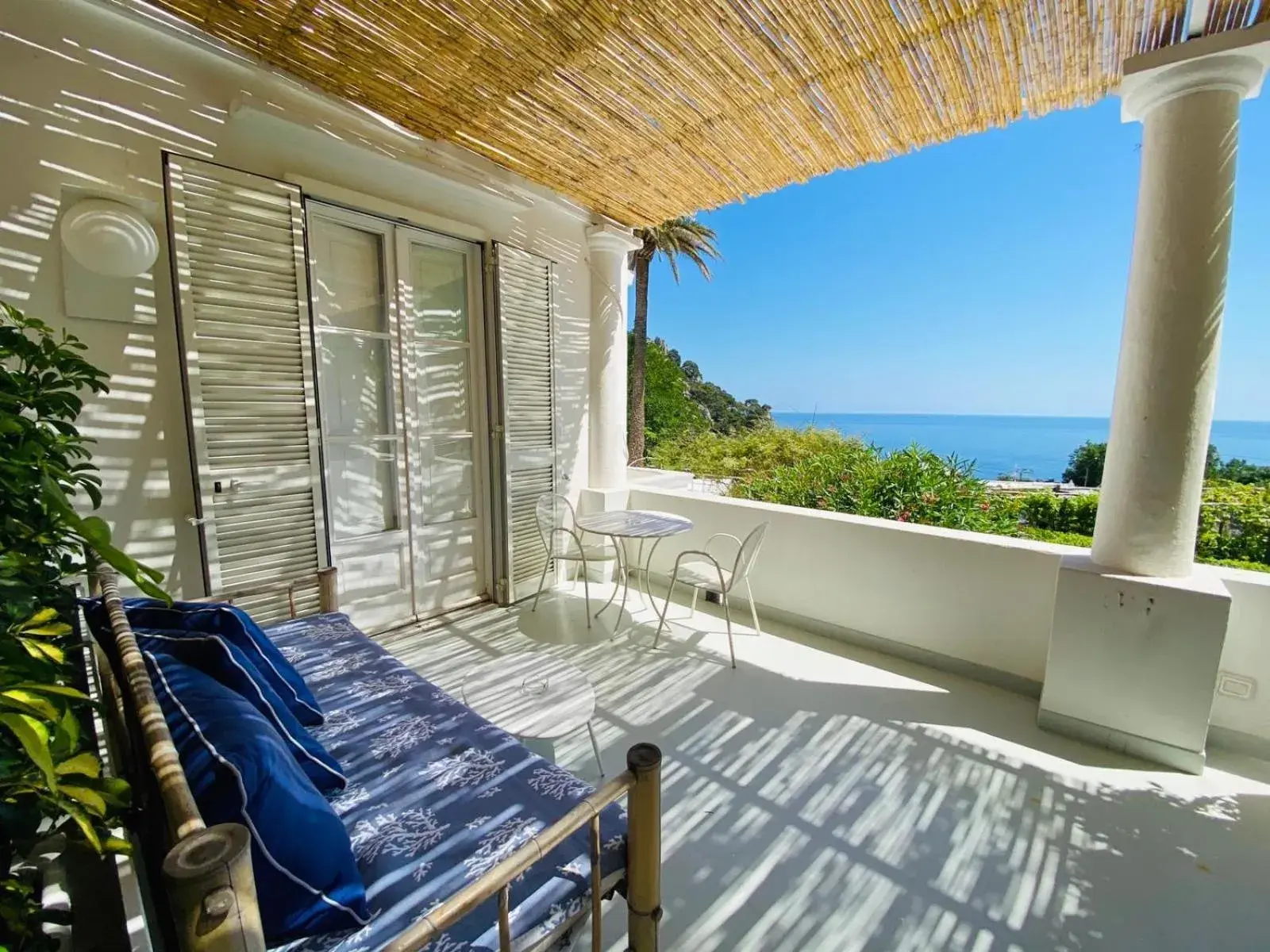 Suite in Villa La Pergola Capri Suite in Villa La Pergola Capri